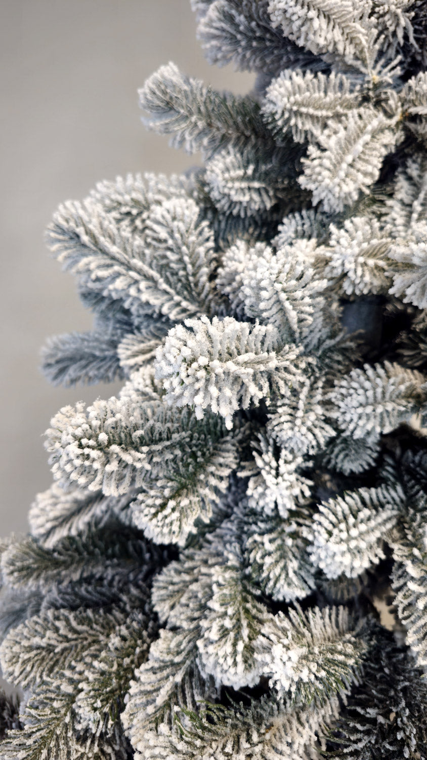 Brad artificial Christmas Deluxe by Sersimo, Kovalivka Select nins, integral 3D, 210cm