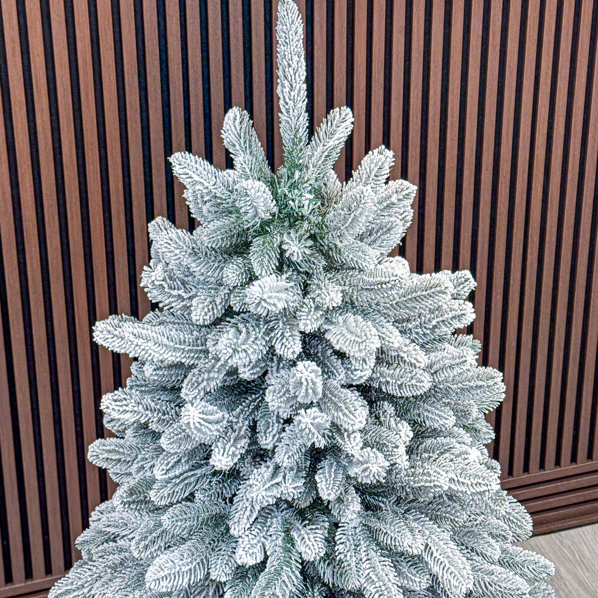 Brad artificial Christmas Deluxe by Sersimo, Laponia Select nins, integral 3D, 180cm