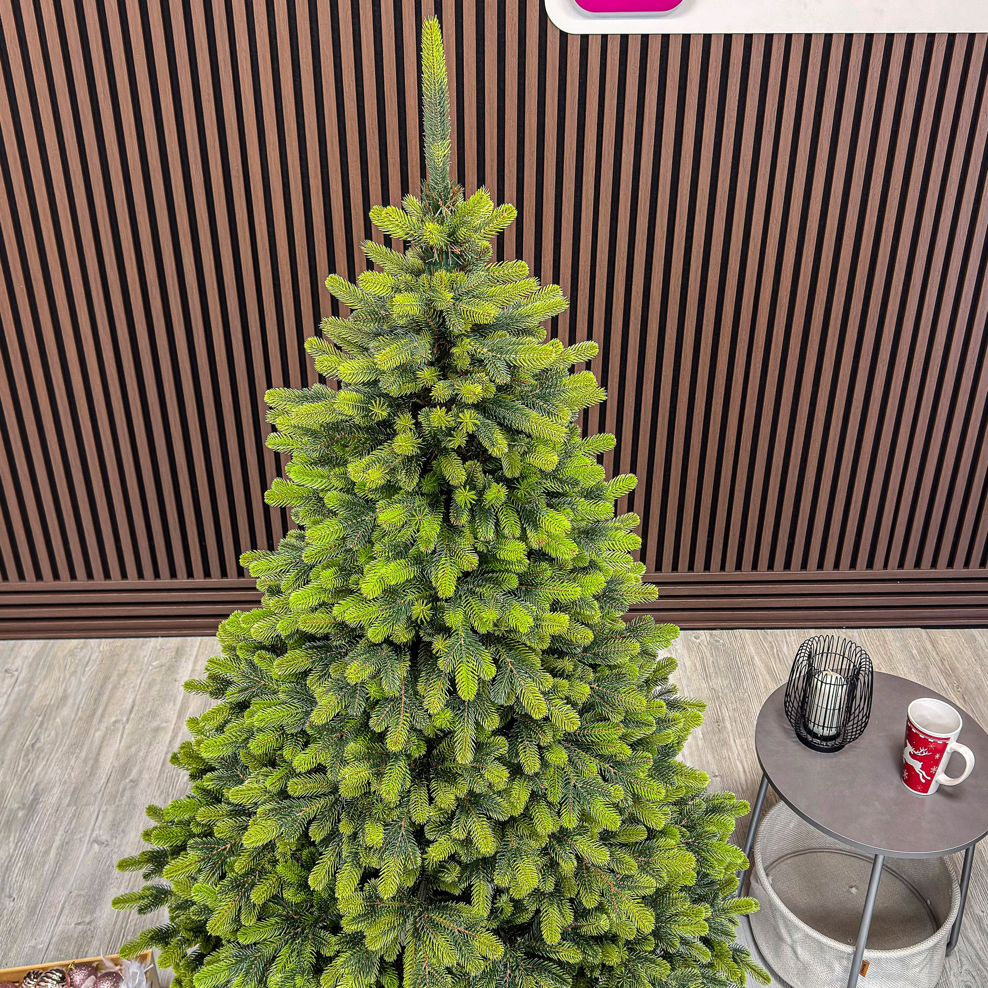Brad artificial Christmas Deluxe by Sersimo, Polar Spring Select, integral 3D, 180 cm