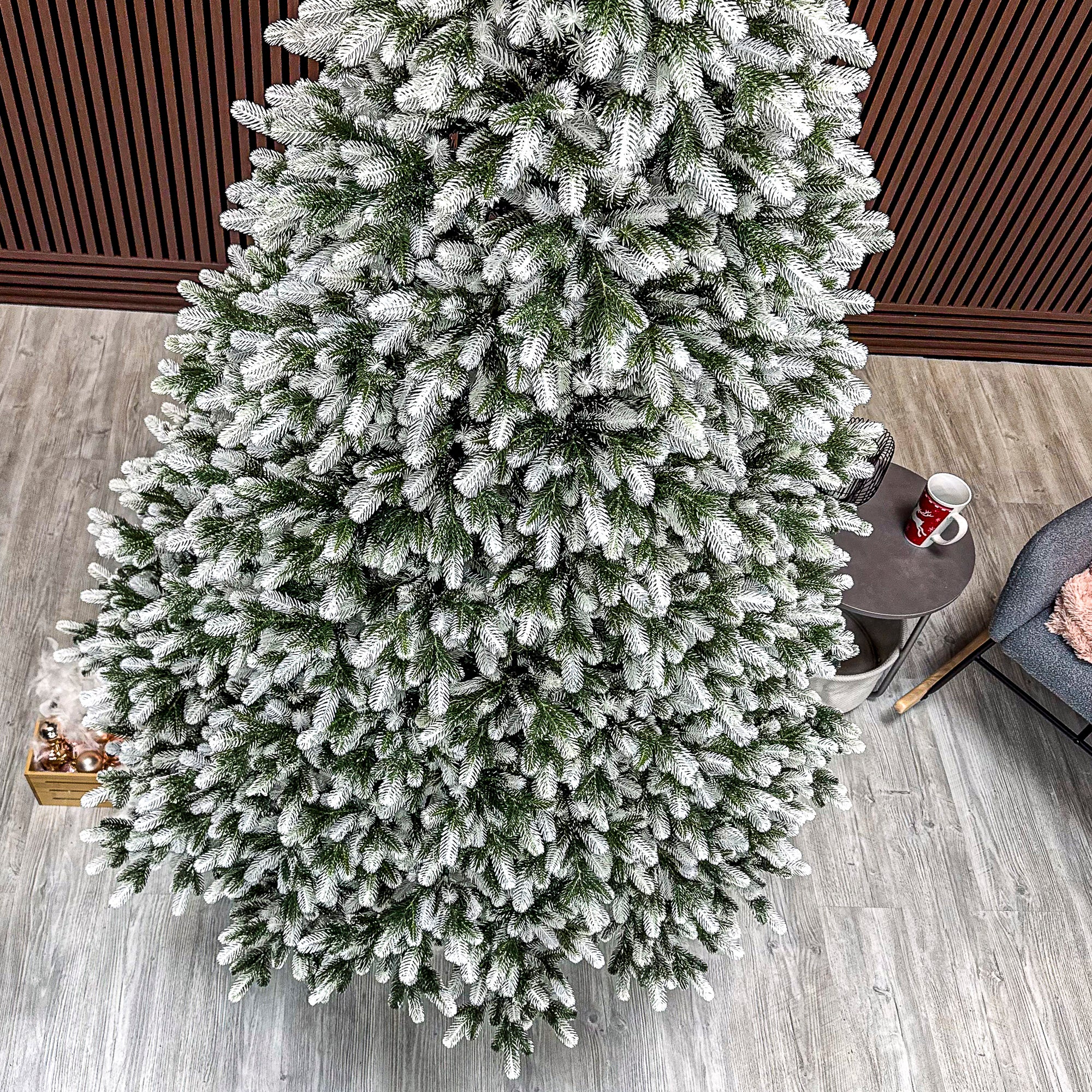 Brad artificial Christmas Deluxe by Sersimo, Polar Winter Select, integral 3D, 250 cm