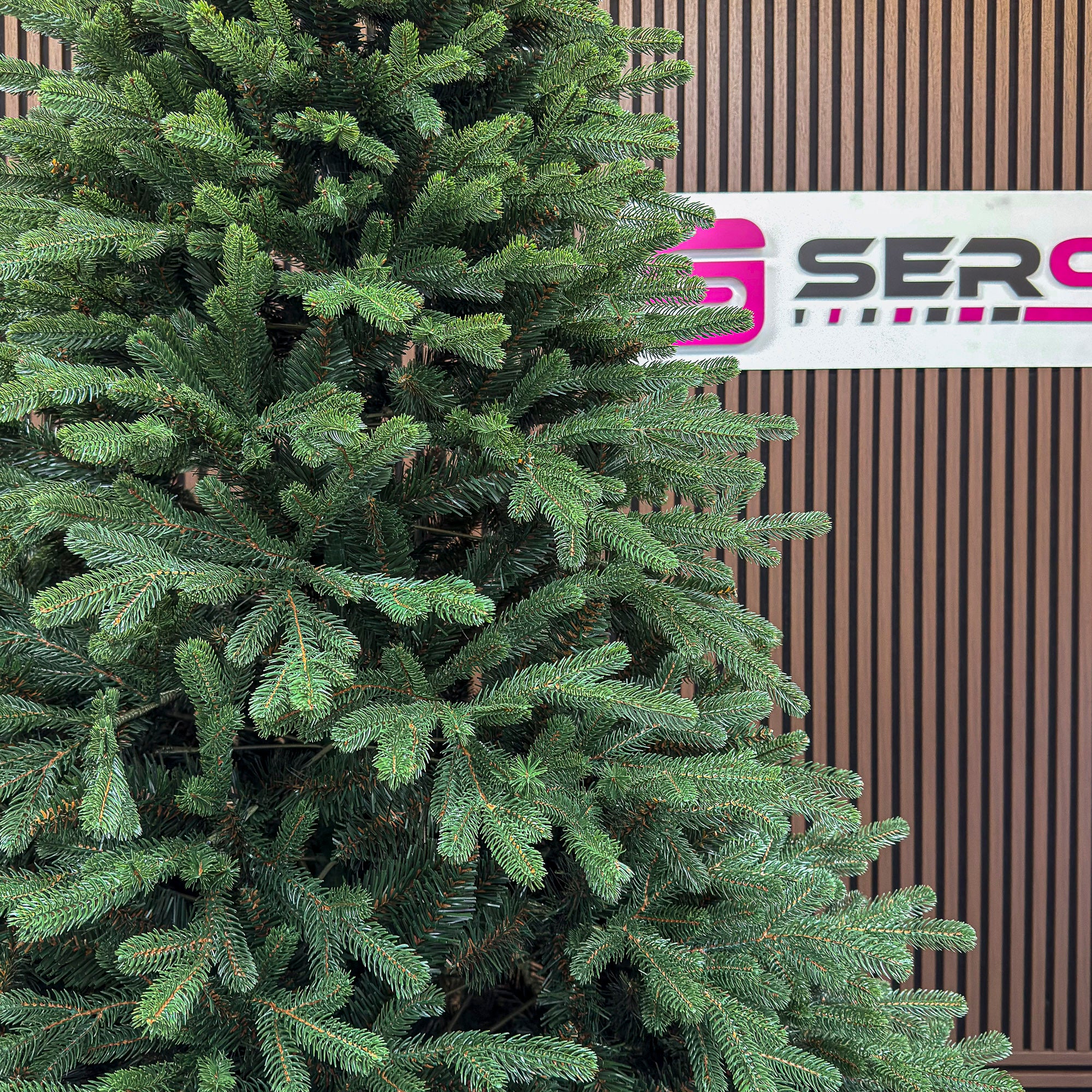 Brad artificial Christmas Deluxe by Sersimo, Carpati, 2D+3D, 250cm