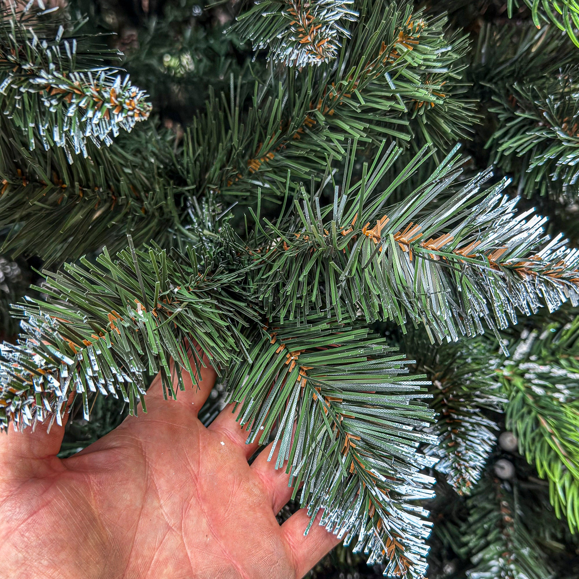 Brad artificial Christmas Deluxe by Sersimo, Diamant, 2D+3D, 250cm
