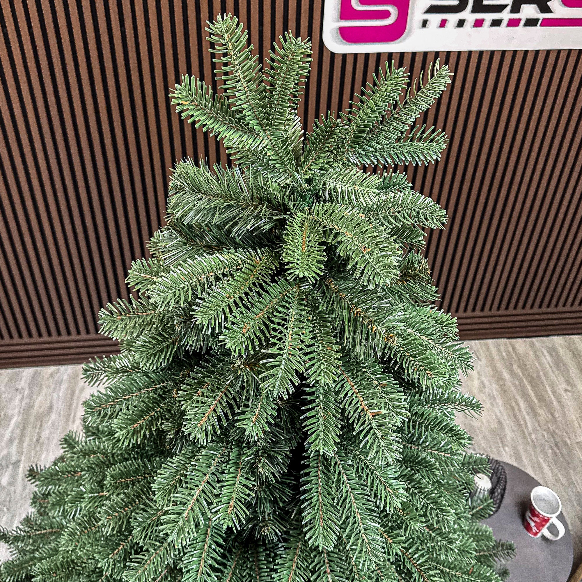 Brad artificial Christmas Deluxe by Sersimo, Norvegia verde, mix 2D+3D, 210 cm
