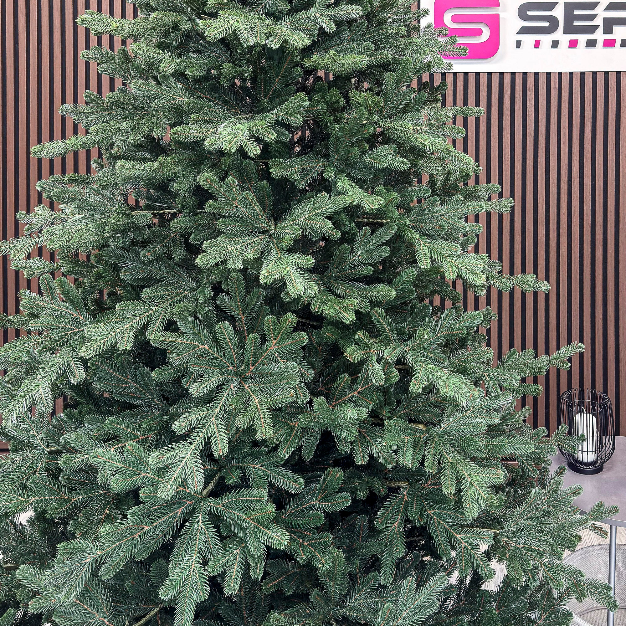 Brad artificial Christmas Deluxe by Sersimo, Viena verde, 3D, 250cm