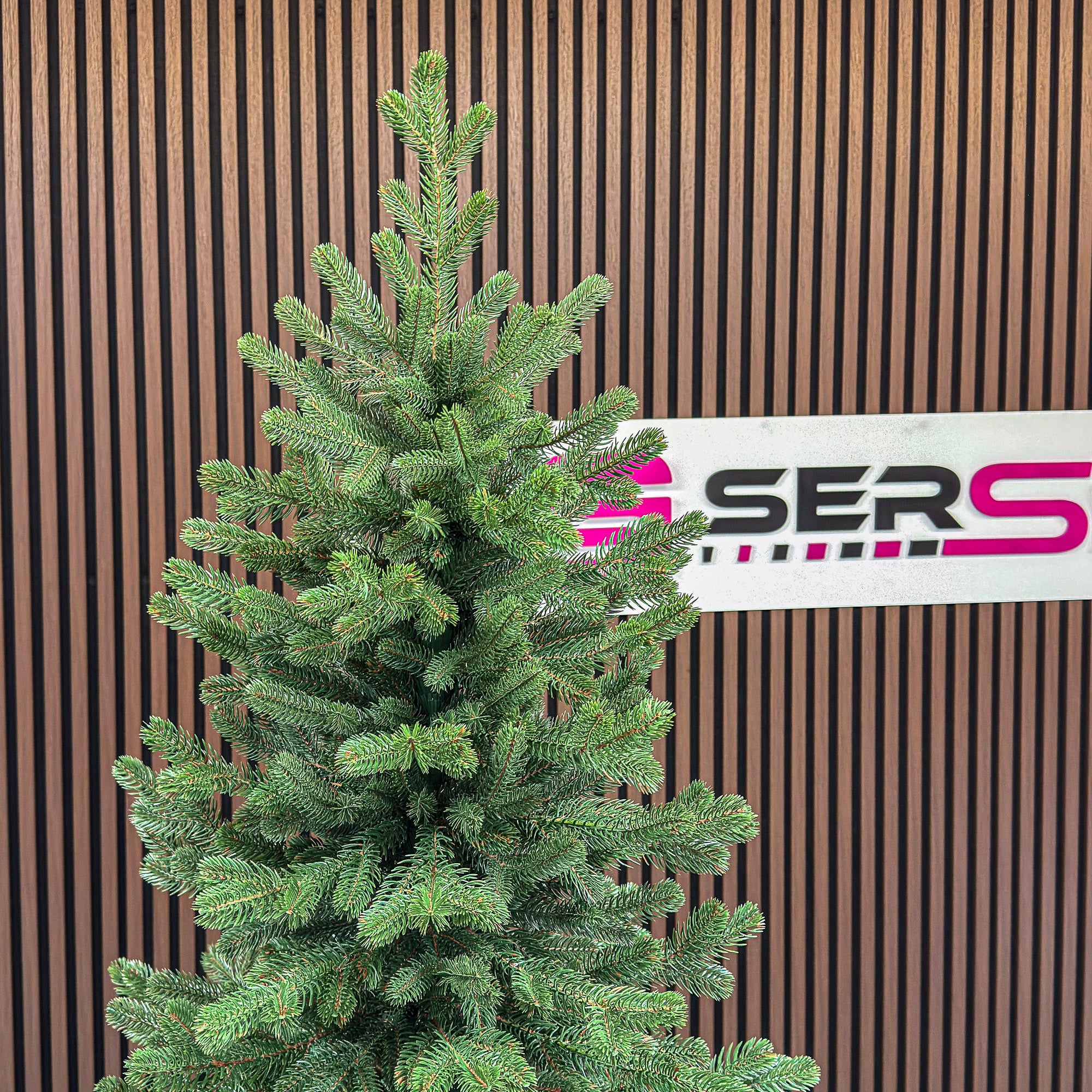 Brad artificial Christmas Deluxe by Sersimo, Viena Slim, 2D+3D, 230cm