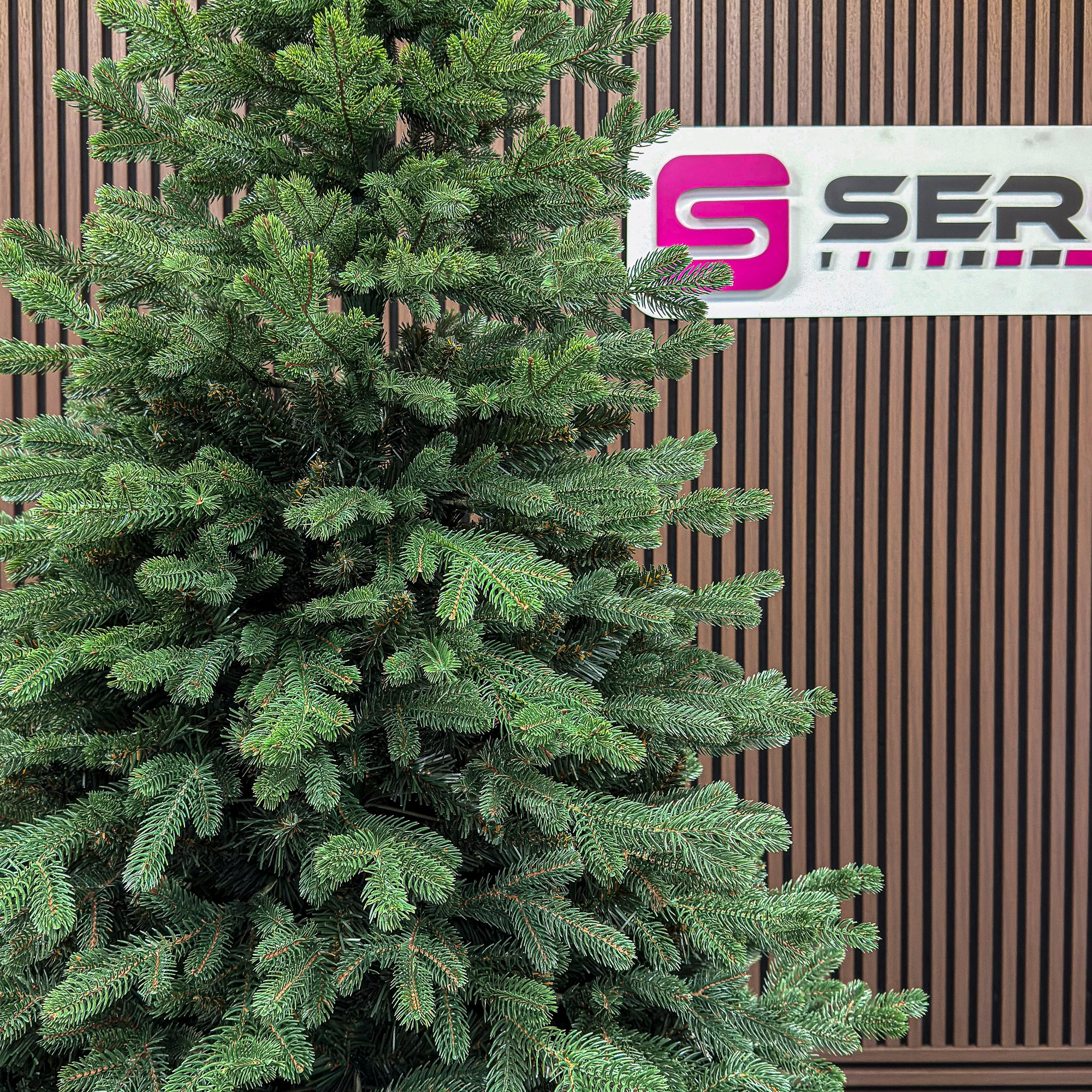 Brad artificial Christmas Deluxe by Sersimo, Viena Slim, 2D+3D, 230cm