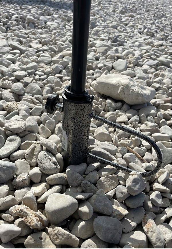 Suport metalic pentru umbrela de plaja sau gradina, cu infigere in sol, diametru tije 25–35 mm, 42 cm
