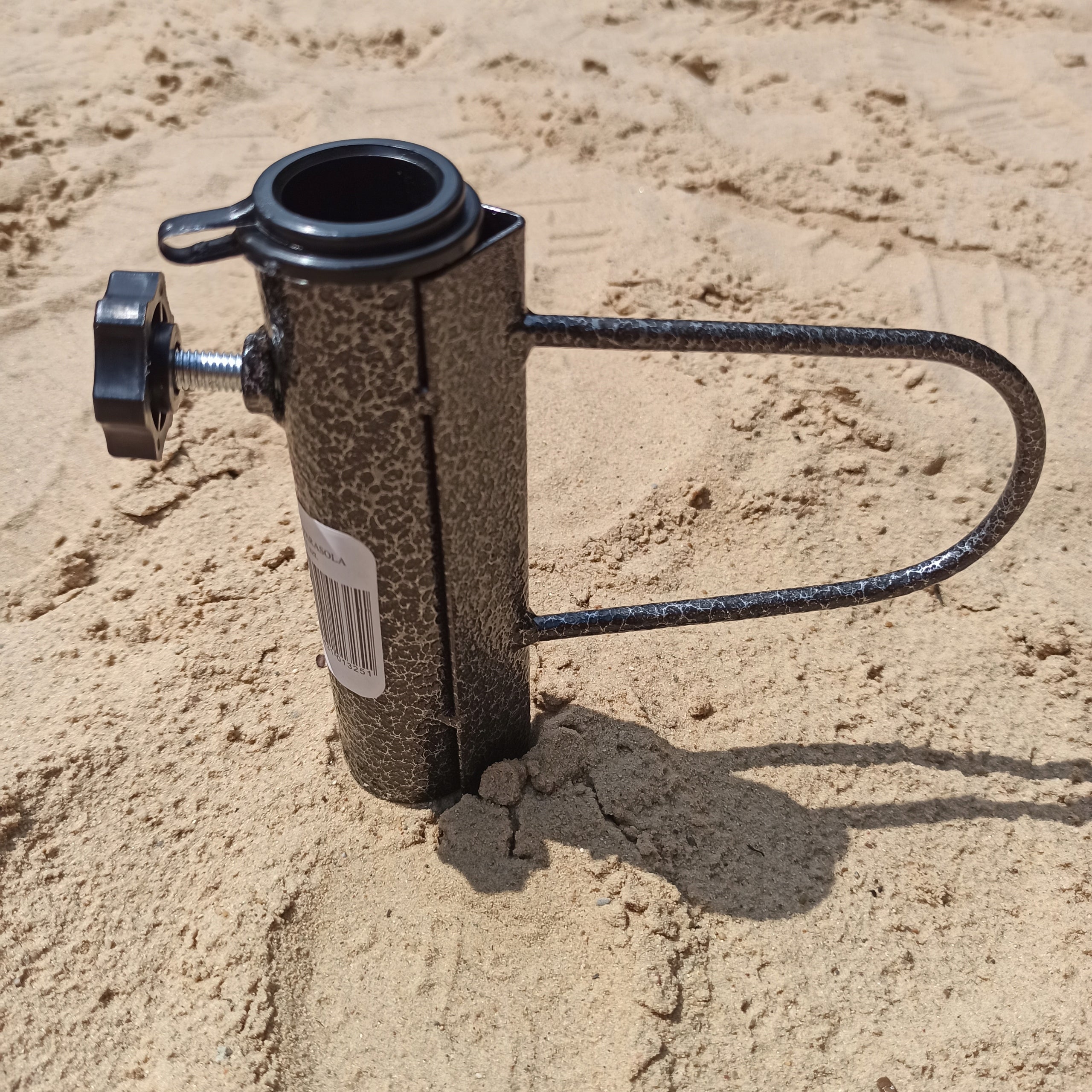 Suport metalic pentru umbrela de plaja sau gradina, cu infigere in sol, diametru tije 25–35 mm, 42 cm