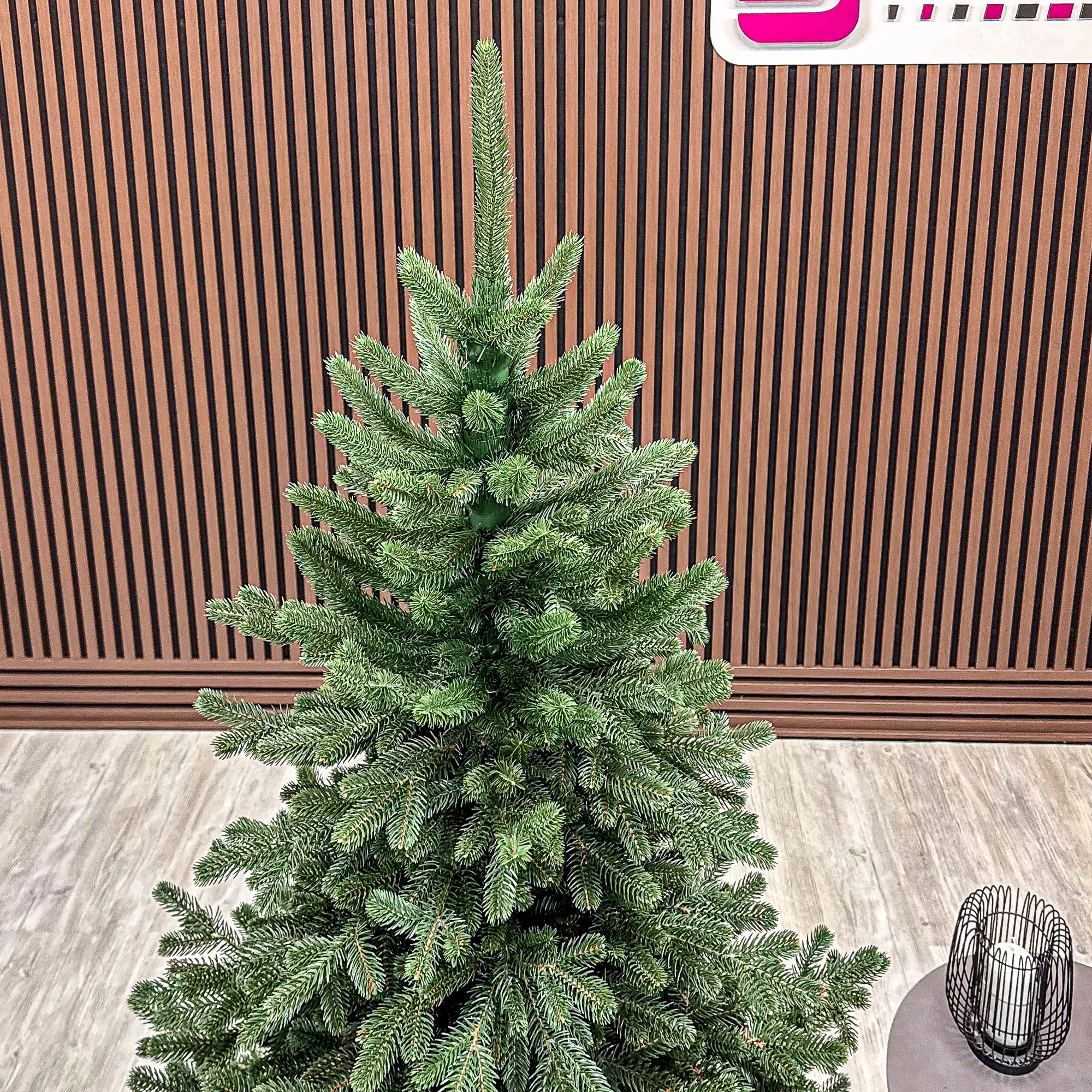 Brad artificial Christmas Deluxe by Sersimo, Viena Select, integral 3D, 180cm