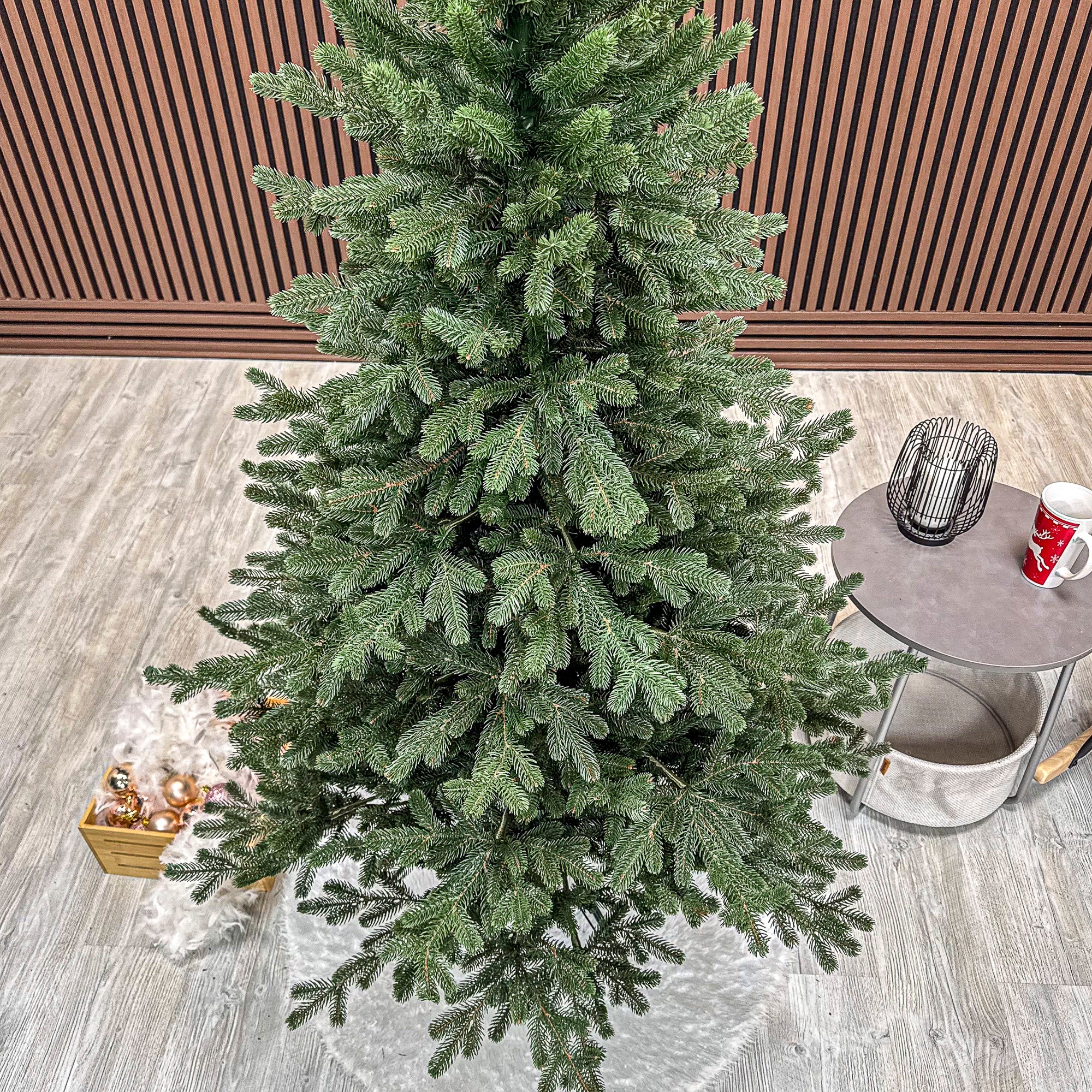 Brad artificial Christmas Deluxe by Sersimo, Viena Select, integral 3D, 180cm
