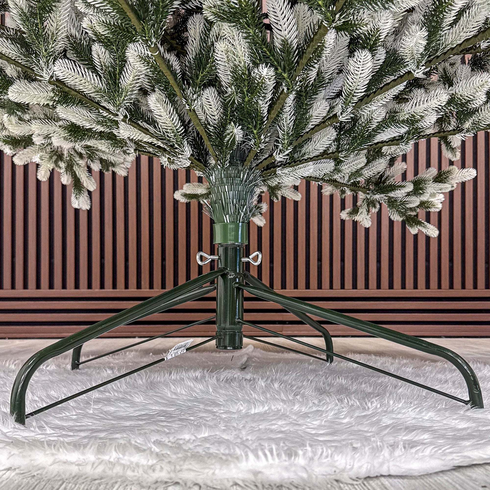 Brad artificial Christmas Deluxe by Sersimo, Polar Winter Select, integral 3D, 230 cm