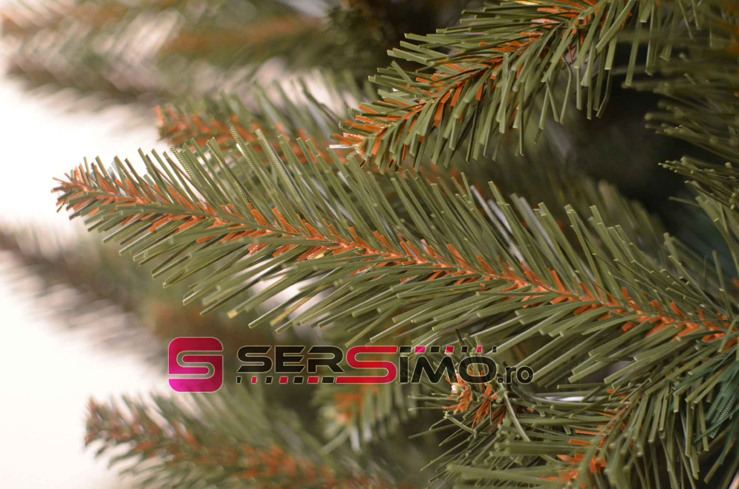 Brad artificial Christmas Deluxe by Sersimo, Royal, 220cm
