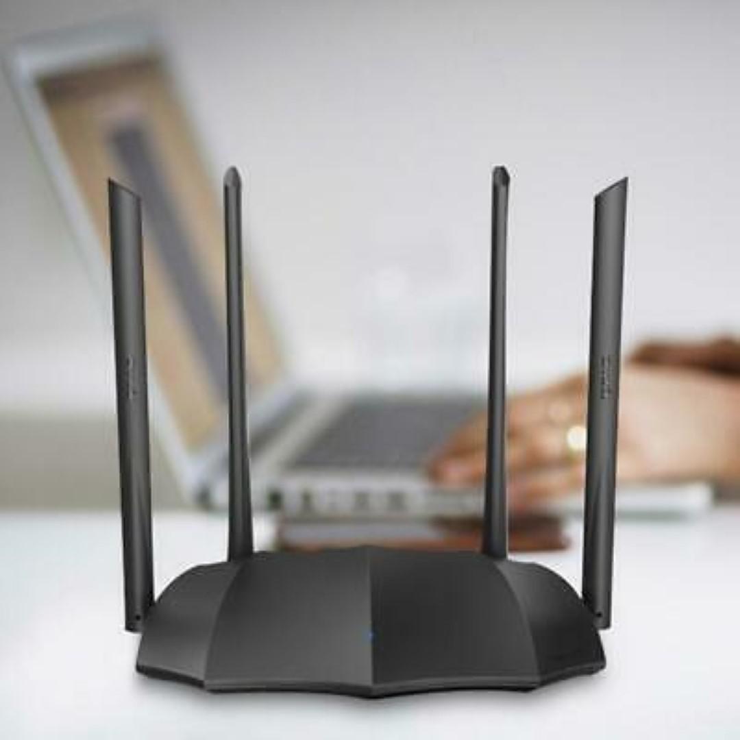 ROUTER Tenda wireless 1200Mbps, 1 x WAN Gigabit, 3 x LAN Gigabit, 4 antene externe, Dual Band AC1200 