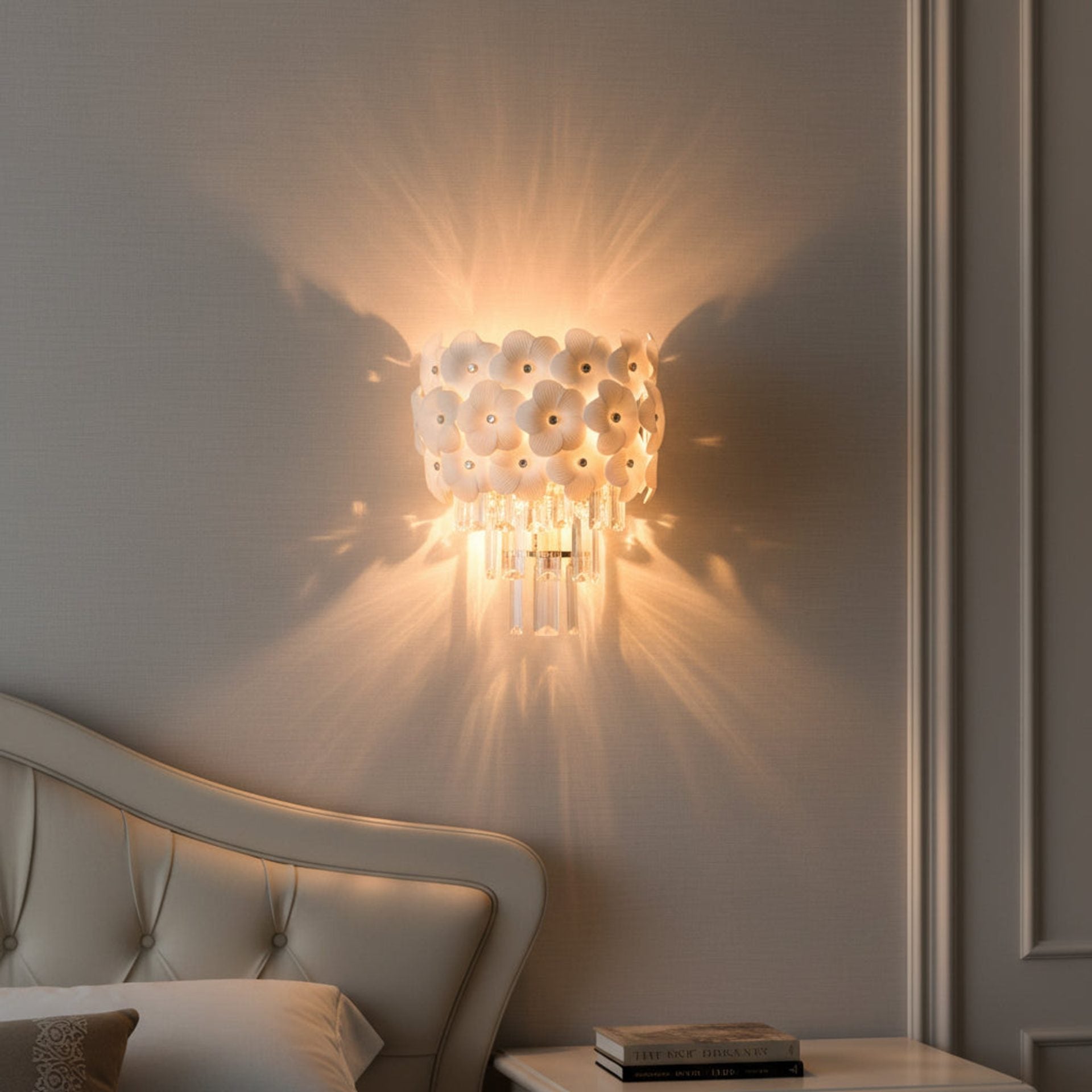Aplica tip candelabru cristal PETAL 3xE14, 28 cm, Auriu, Inaltime Reglabila, Metal si Cristal