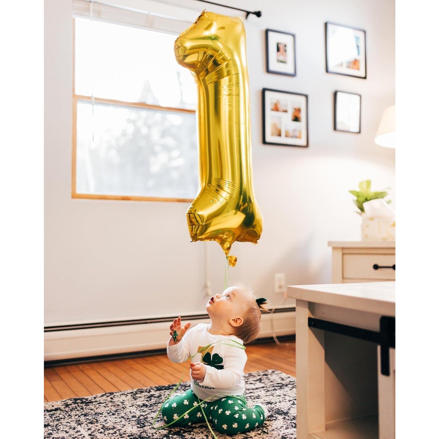Balon din Folie Metalizata, Figurina Cifra, Tema Aniversare 40 cm, Ambalaj Individual, Pai inclus, Umflare cu Aer sau Heliu, Auriu, Cifra 1