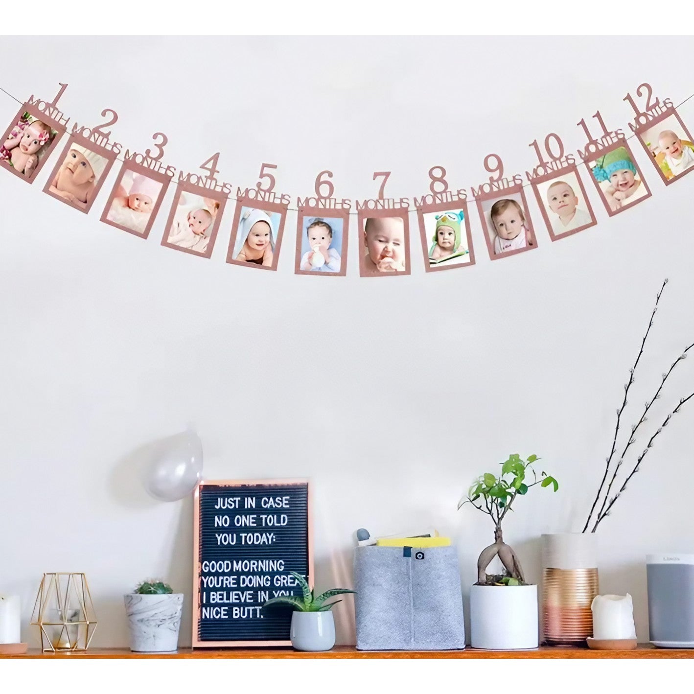 Banner pentru Poze, 15.2x10.2 cm, Tema Prima Aniversare, Model Primele 12 Luni, Rola Ata Inclusa, Roz