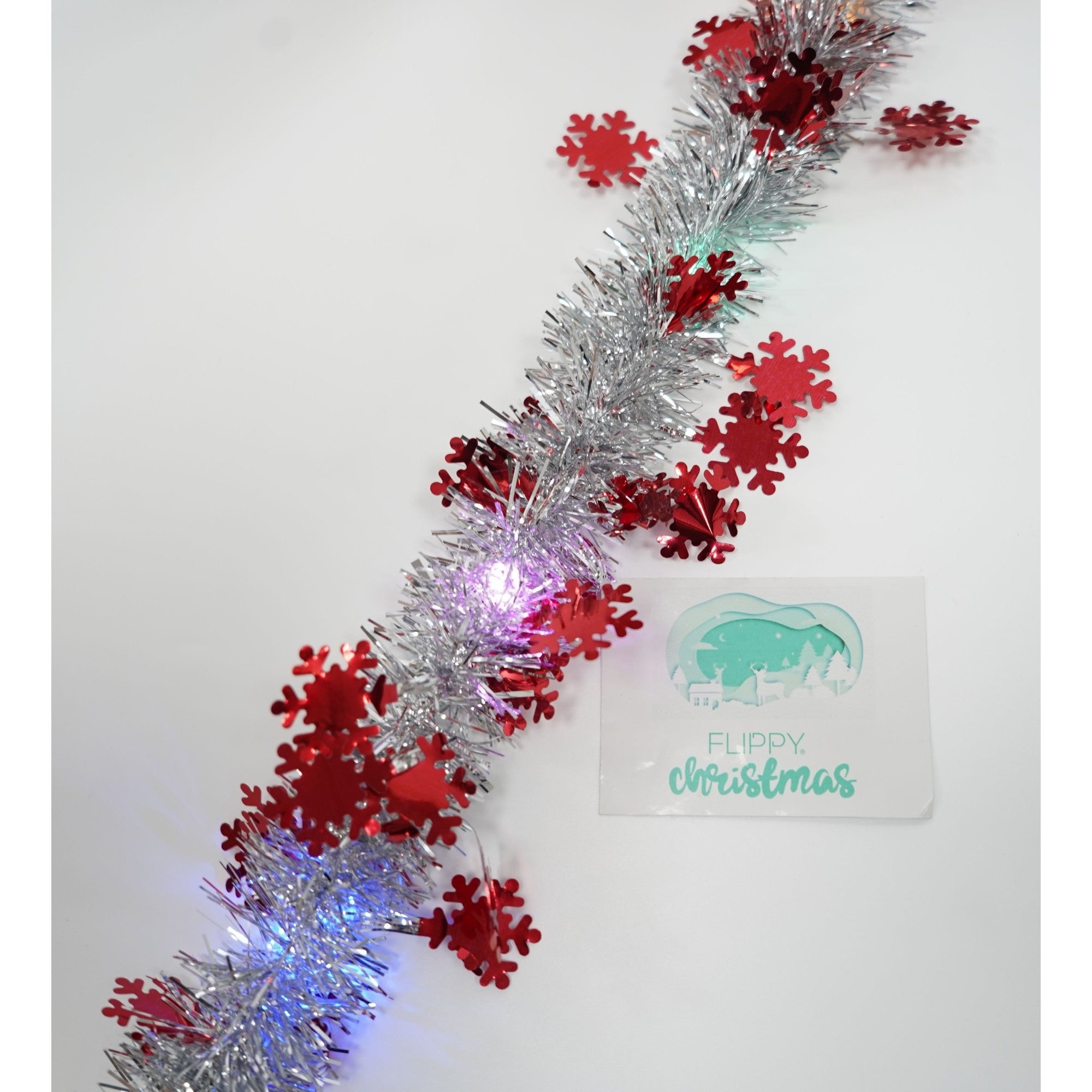 Beteala Craciun cu LED, Rosie, model cu fulgi de nea, 2 m x 5 cm, PVC, Sir, Artificiala