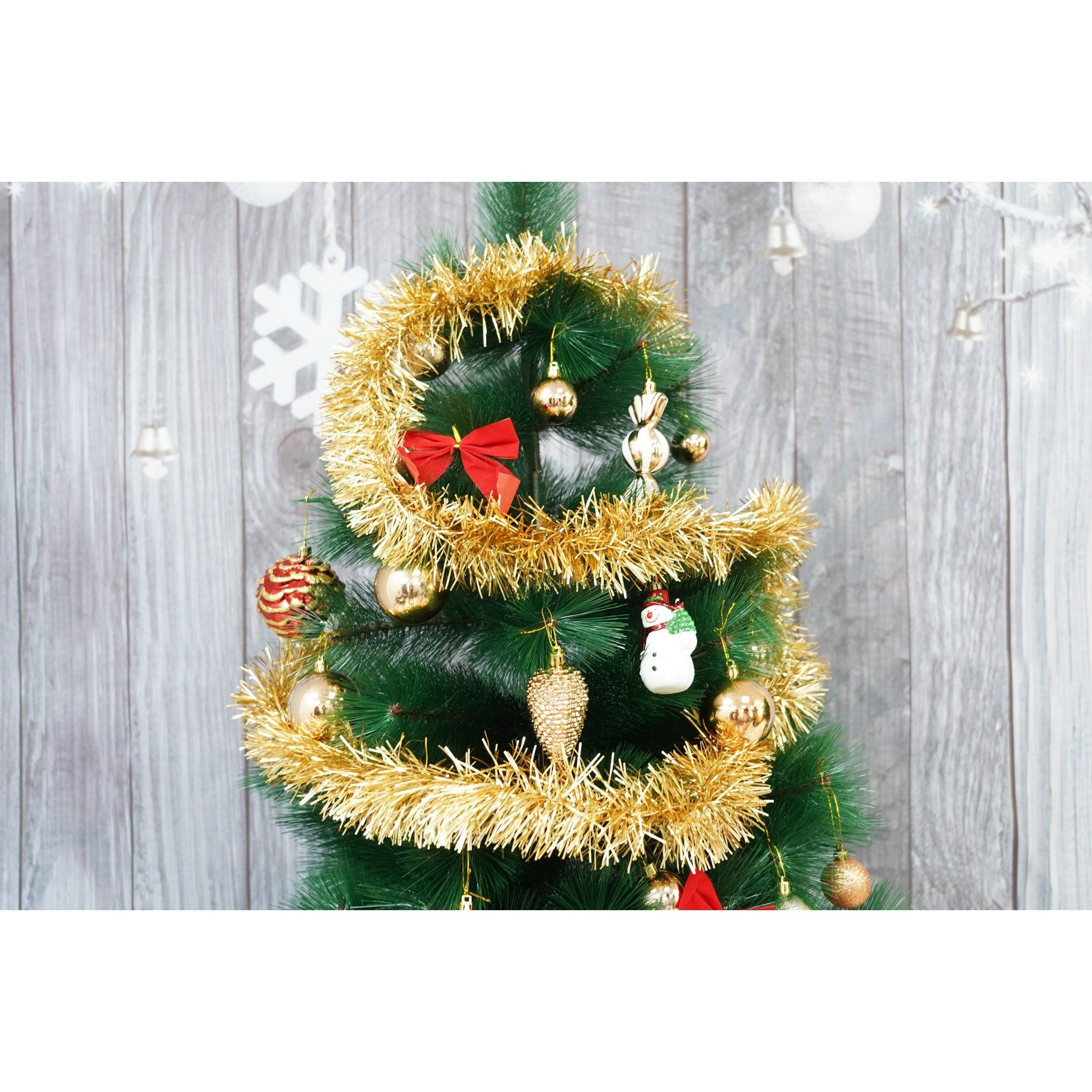Beteala Craciun, auriu, marimea: 2 m x 9 cm material:folie PVC, interior/exterior