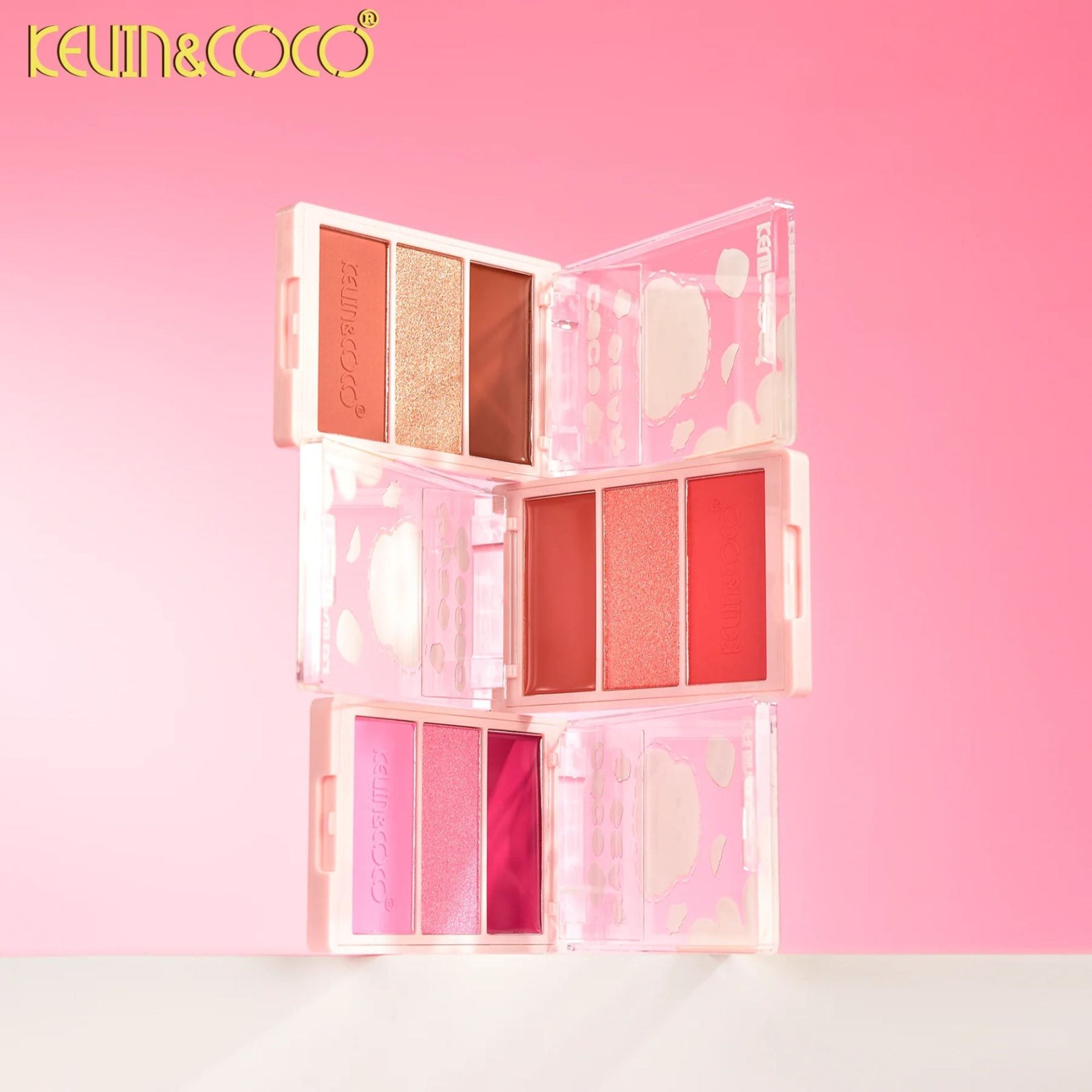 Paleta Fard de Obraz, Kevin&Coco, 3 Nuante, Blush, Iluminator, Textură Fină, Efect Natural, Finish Mat si Sidefat, pentru Toate Tipurile de Ten, Model 3, Dimensiune 6.7 x 1.5 x 11 cm, Cantitate 71.7g, Roz