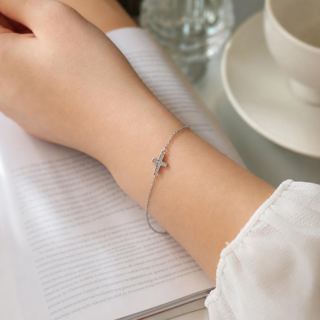 Brățară Damă din Argint 925, Model Cruce Rodiată cu Zirconii, Design Elegant și Strălucitor, Greutate 1.65 g, Argintiu