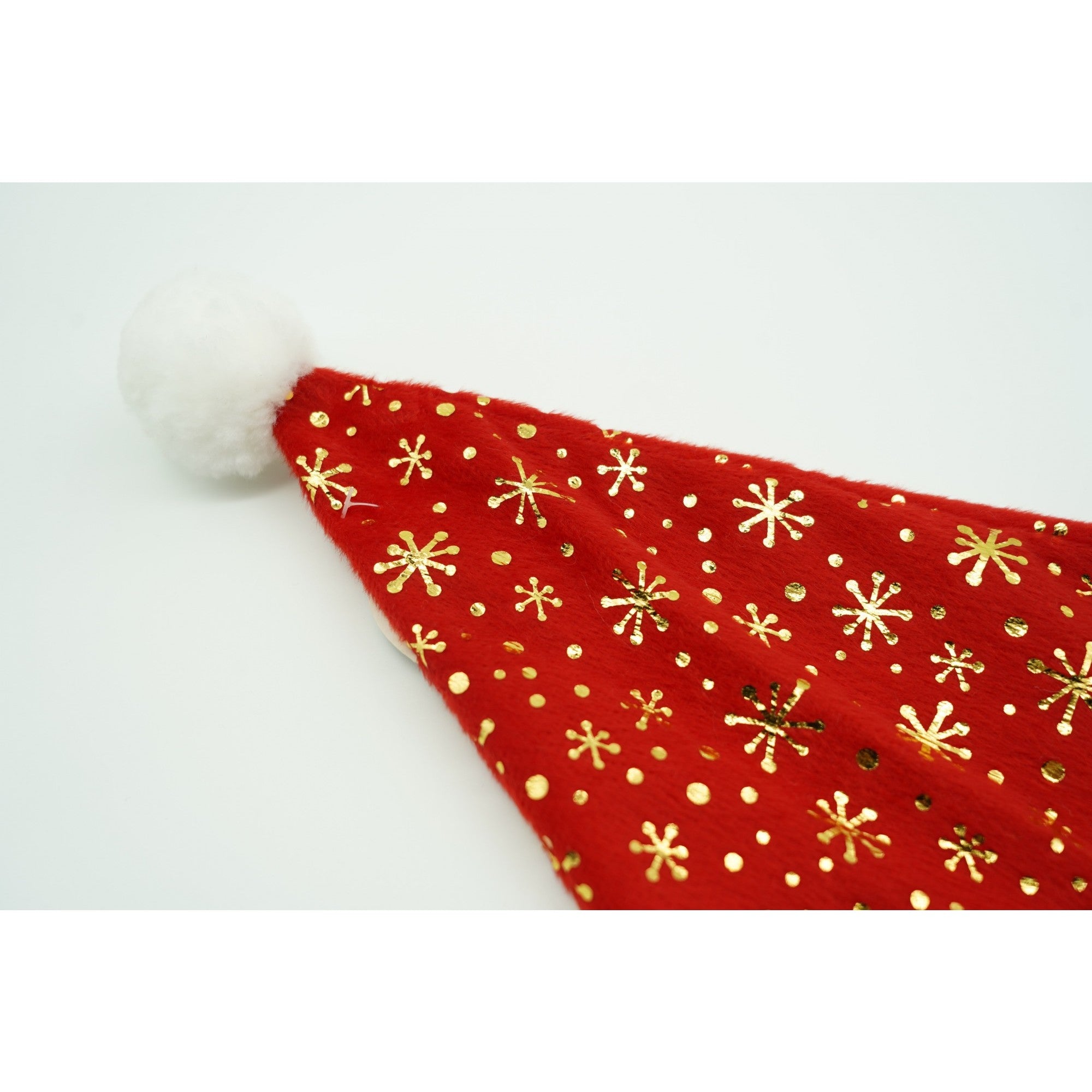 Caciulita de Mos Craciun,cu ornament auriu fulg de nea, rosie, marime universala, material textil