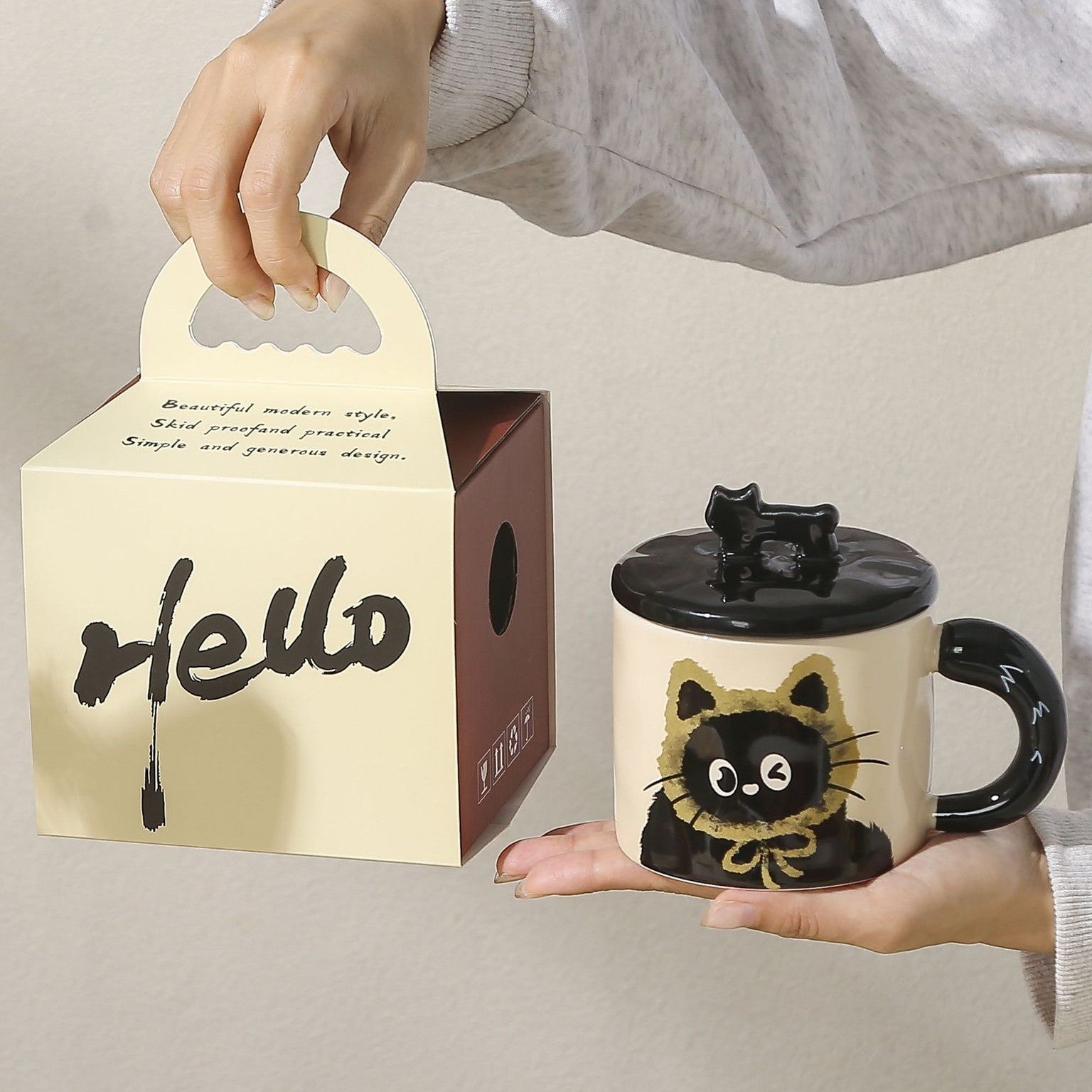 Cana din Ceramica, Flippy, Model in Cutie pentru Cadou, Cana pentru Ceai, Cafea, Cana Retro Design Capac cu Figurina 3D, 9.5 x 8 x 8 cm, 360 ml, Bej, Print Pisica Galben Negru