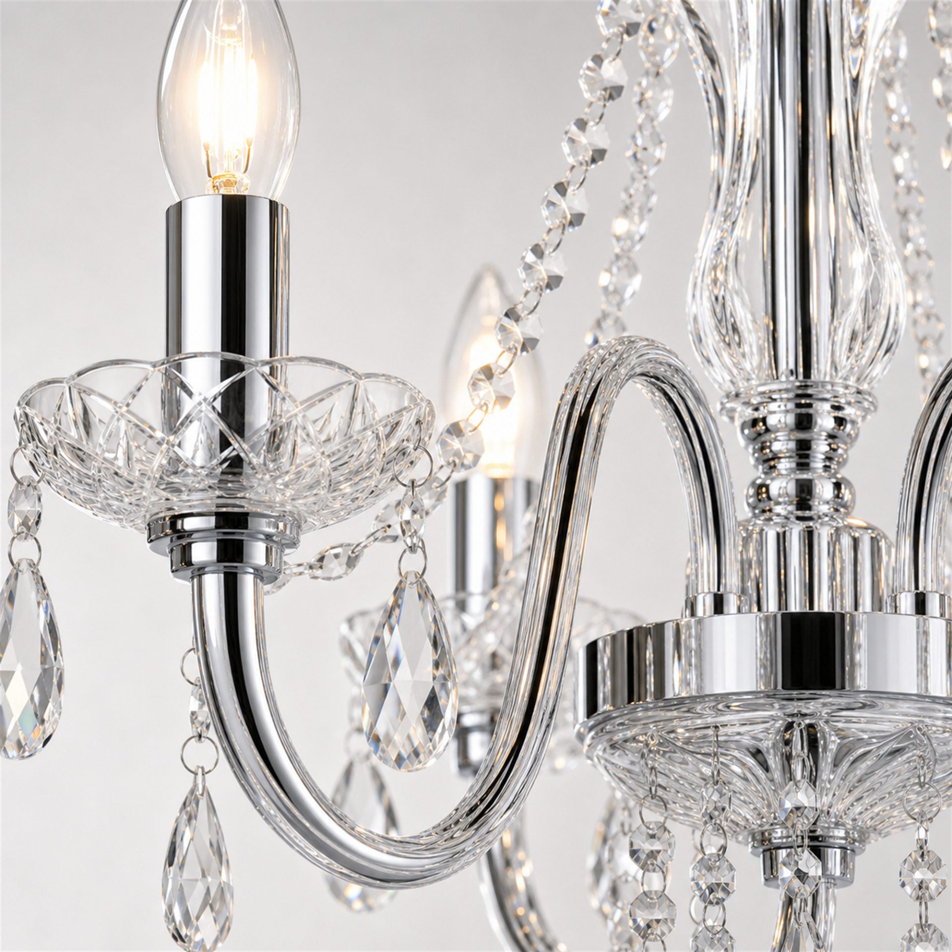 Candelabru Cristal VECTORIA Nobile 5xE14, Diametru 39cm, Crom Lucios, Inaltime Reglabila, Metal si Cristal