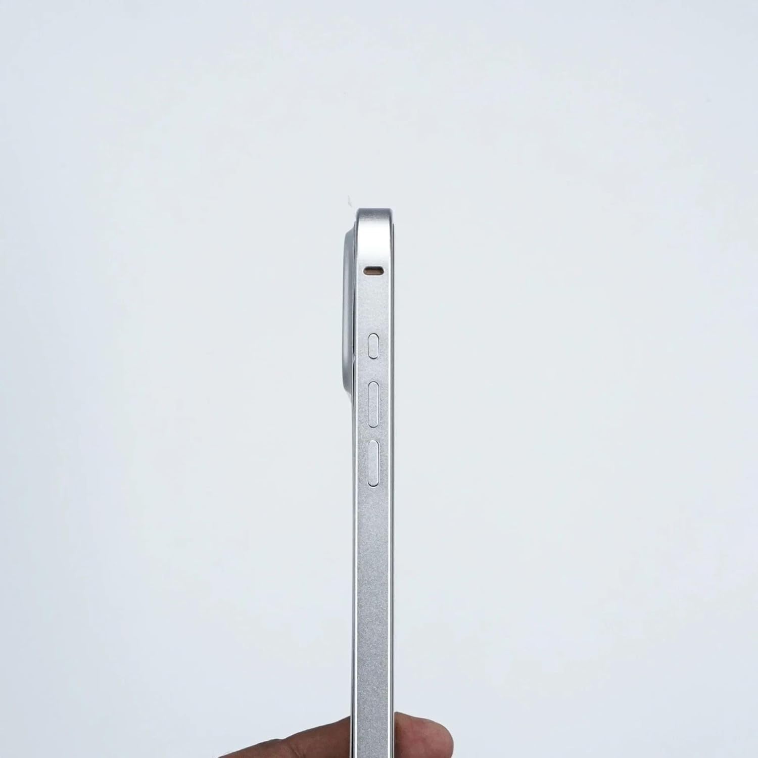 Carcasa Metalica, Compatibila Apple iPhone 16 Pro, Creeaza Aspect de iPhone 17 Pro, Unibody Mat, Rezistenta la Zgarieturi, Argintiu