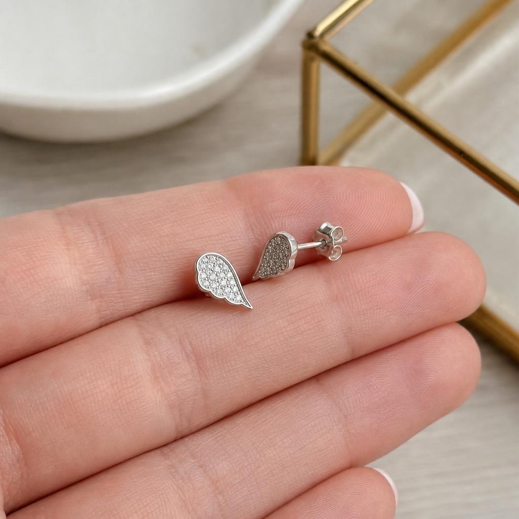 Cercei Stud din Argint 925, Model Aripi de Inger, cu Zirconii Albe, Design Elegant, Finisaj Lucios, Argintiu