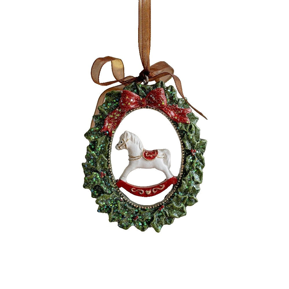 Decoratiune de Craciun, pentru Brad, Model Ghirlanda cu Calut, 8.5 x 6.5 cm, din Rasina, Multicolor