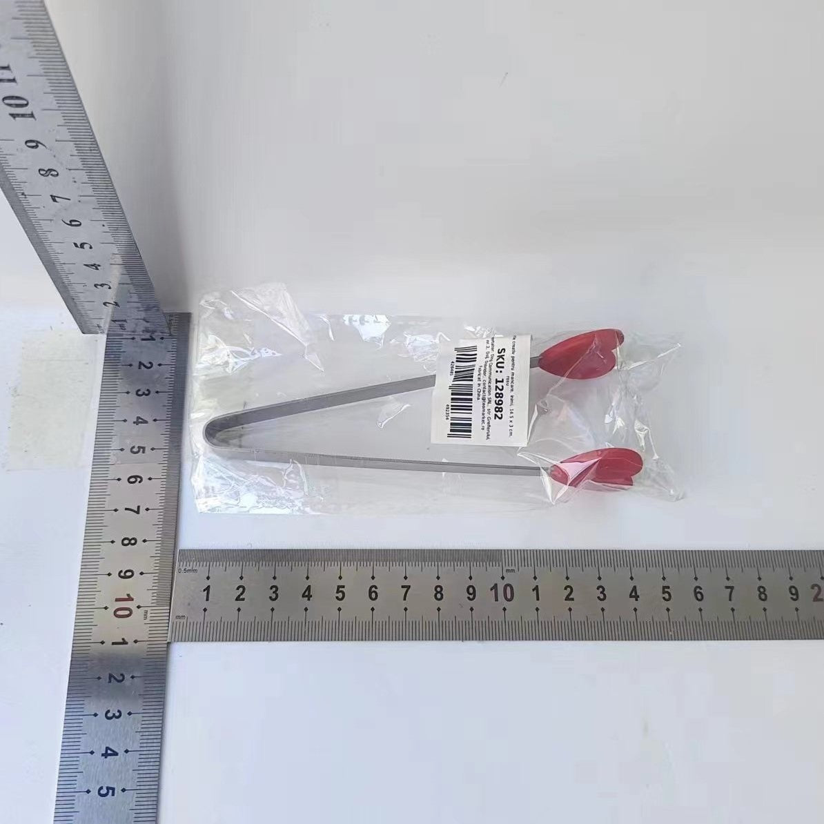 Cleste Creativ pentru Mancare, Model Inimioare din Silicon, 14.5x3 cm, Rezistent la Temperaturi Inalte si Coroziune, Rosu