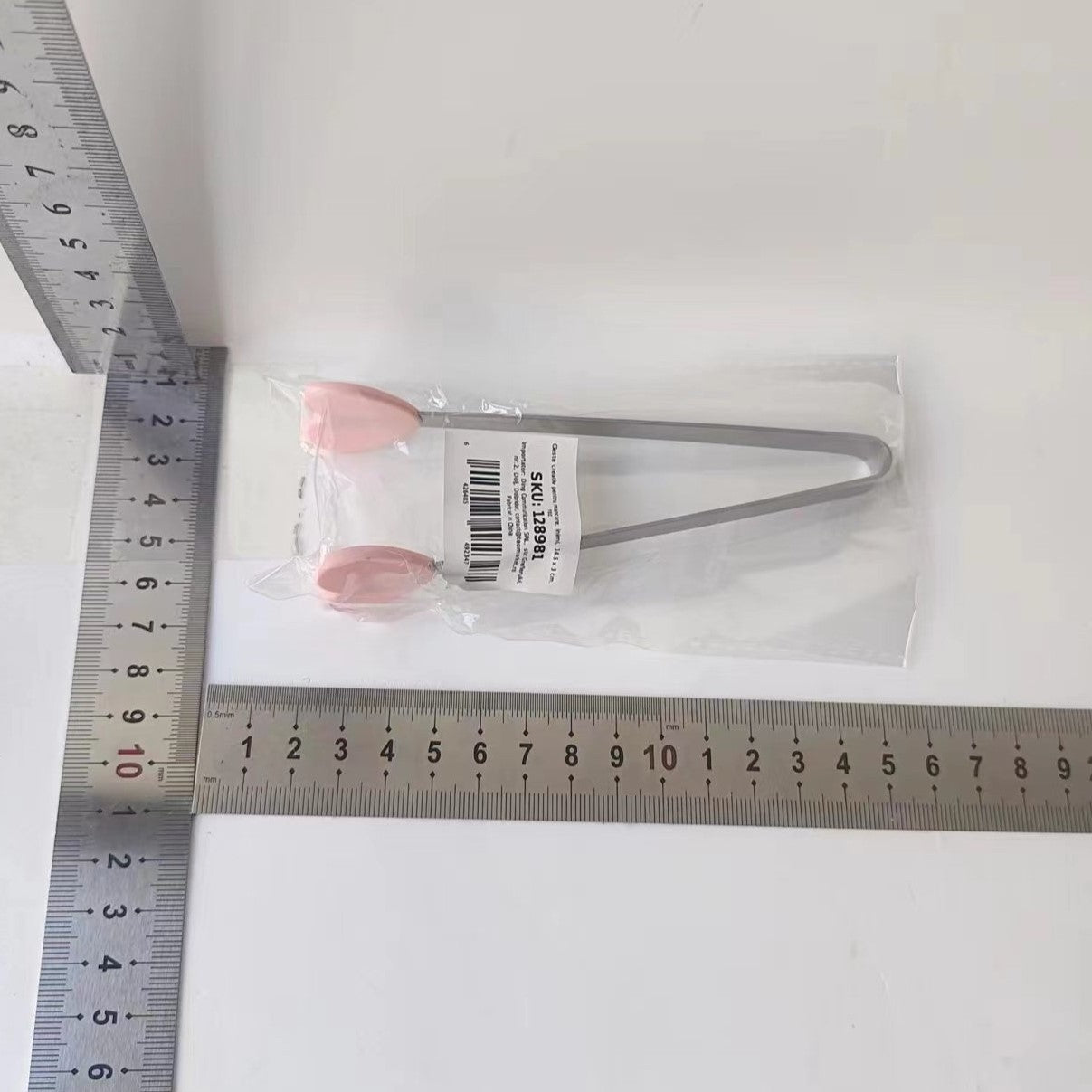 Cleste Creativ pentru Mancare, Model Inimioare din Silicon, 14.5x3 cm, Rezistent la Temperaturi Inalte si Coroziune, Roz