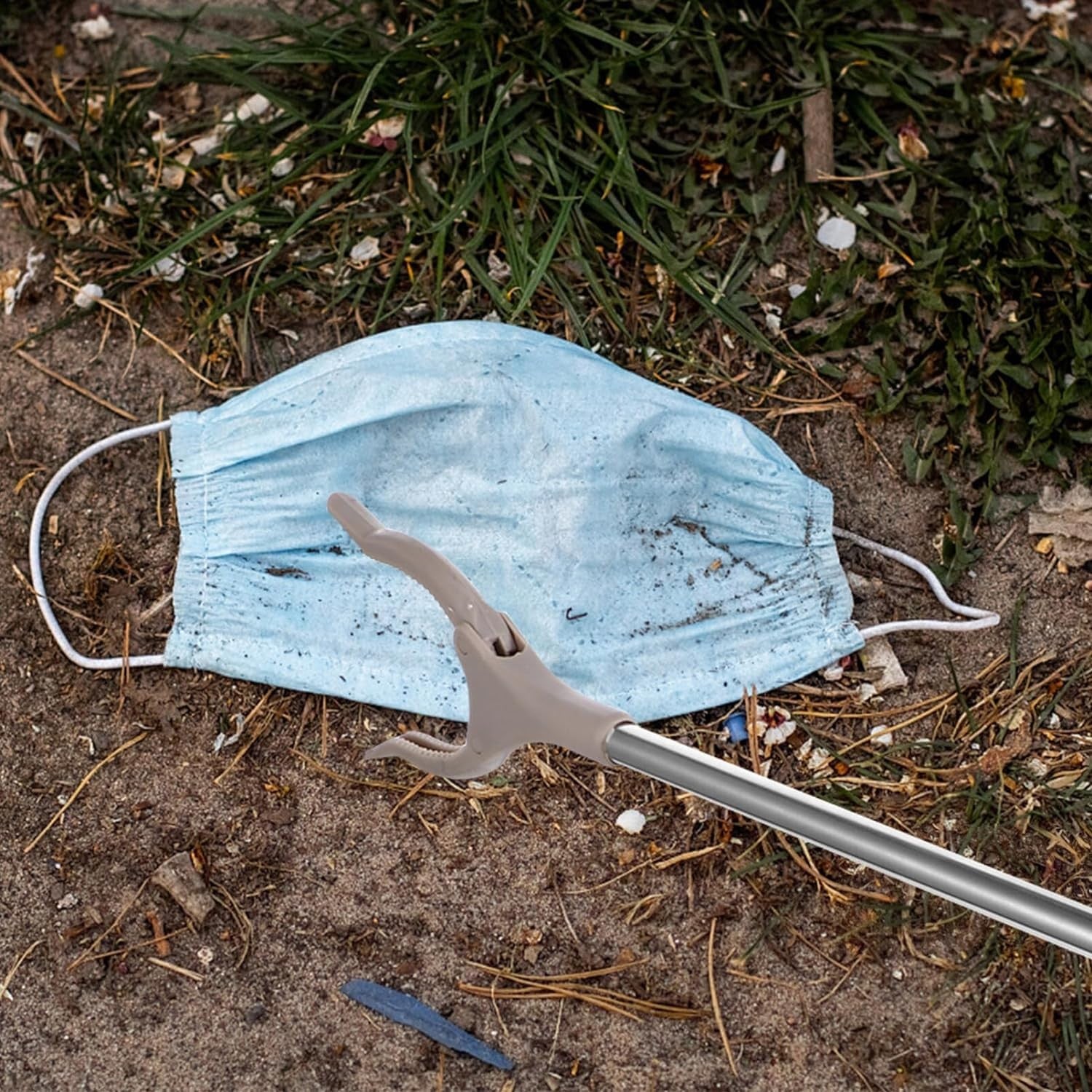 Cleste pentru Colectarea Deseurilor, din Metal si Plastic, 96.5 cm, Fara Maini Murdare, Gri