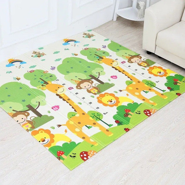 Covoras pentru Copii, cu 2 Fete, Model Safari/Animale, din XPE+PE, Impermeabil, Antiderapant, Protectie Termica, +3 Luni, Pliabil, 150 x 200 x 1 cm, Multicolor