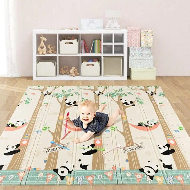 Covoras pentru Copii, cu 2 Fete, Model Panda/Party, din XPE+PE, Impermeabil, Antiderapant, Protectie Termica, +3 Luni, Pliabil, 180 x 200 x 1