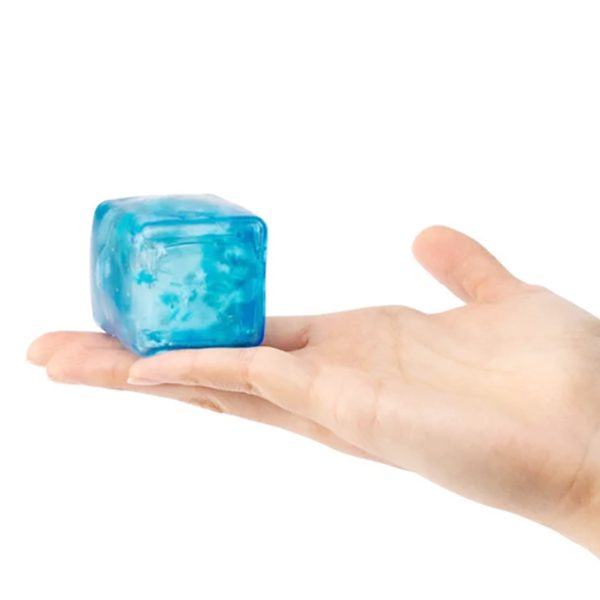 Jucarie Squishy tip Needoh in Forma de Cub, Model Cub de Gheata cu Fulgi, Antistres Senzoriala Comprimabila cu Revenire Lenta, 5.5x5.5x5.5 cm, 180 g, Albastru