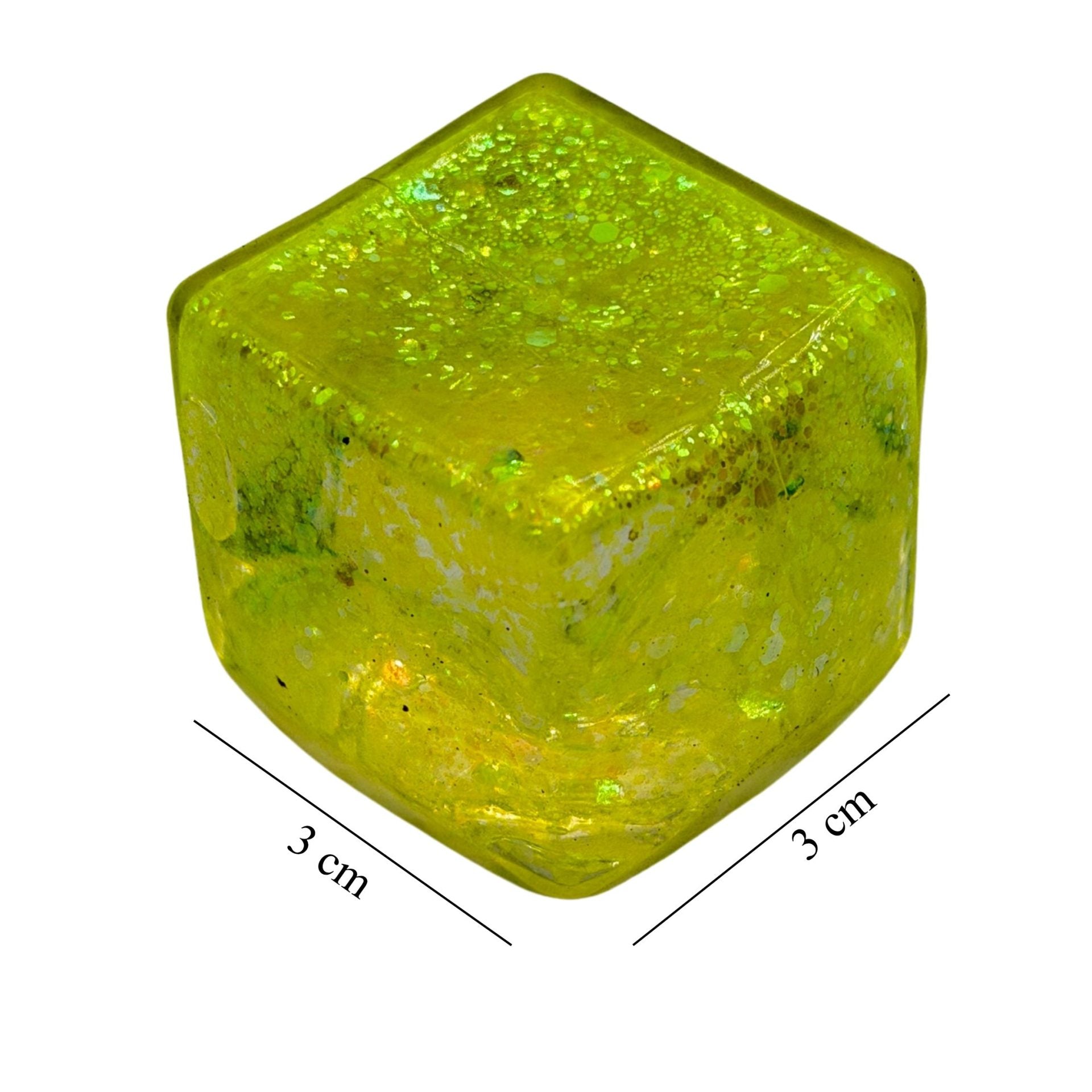 Jucarie Squishy tip Needoh in Forma de Cub, Model Ice Cube cu Sclipici Magic, Antistres Senzoriala Comprimabila cu Revenire Lenta, 3x3 cm, 30 g, Galben