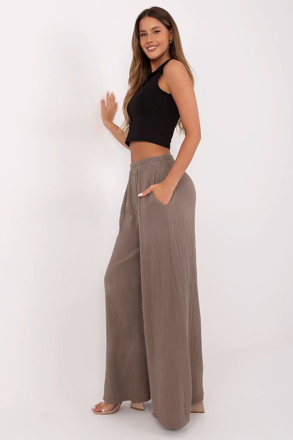  Pantaloni de damă model 211271 Italy Moda 