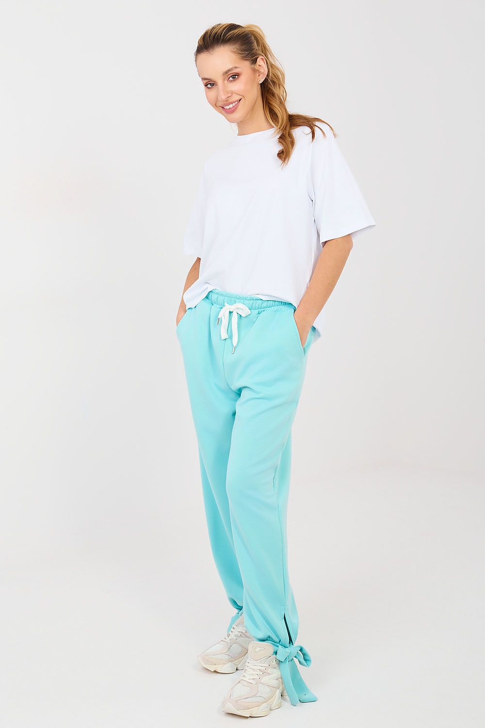  Pantaloni de trening model 223468 Italy Moda 