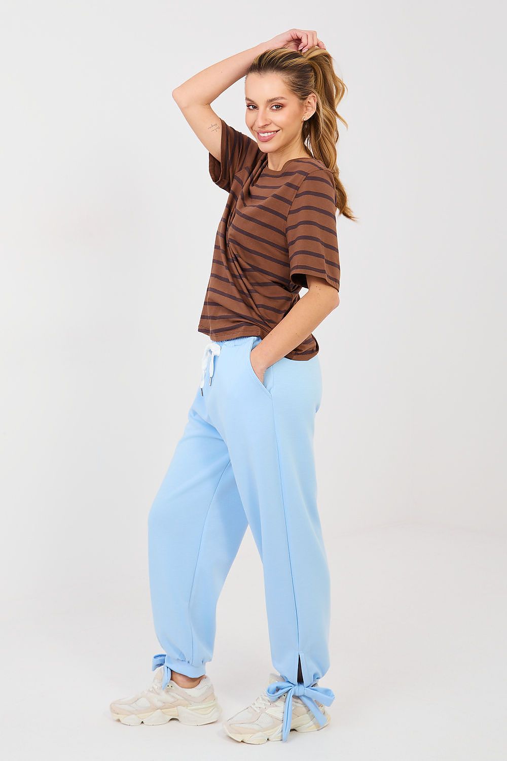  Pantaloni de trening model 223469 Italy Moda 