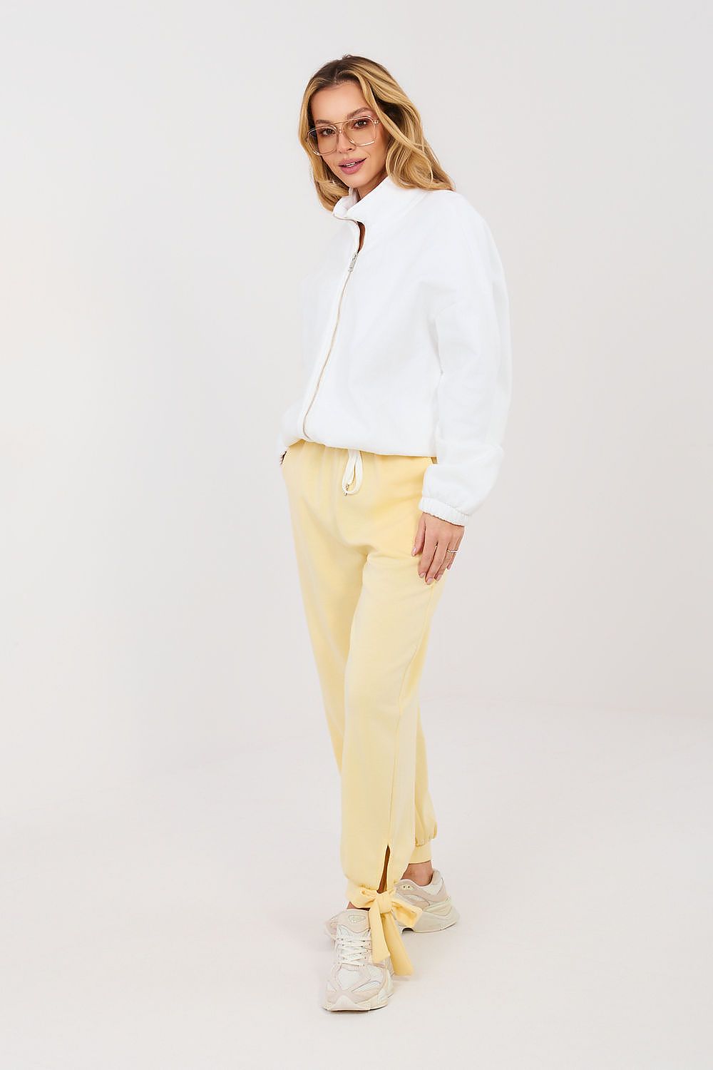  Pantaloni de trening model 223471 Italy Moda 