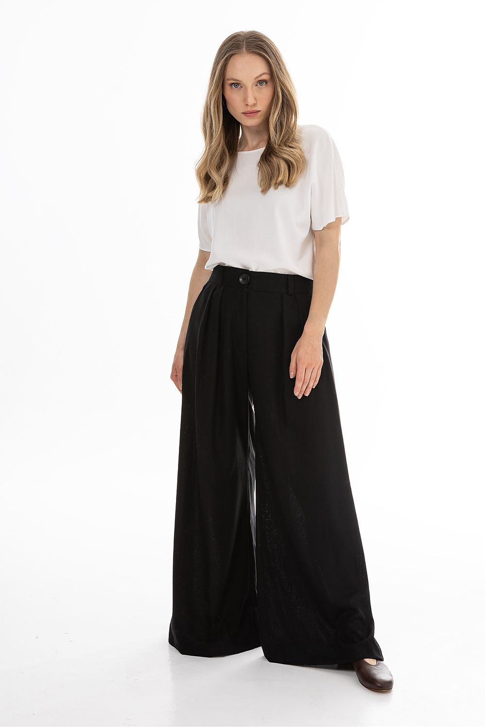  Pantaloni de damă model 225300 awama 