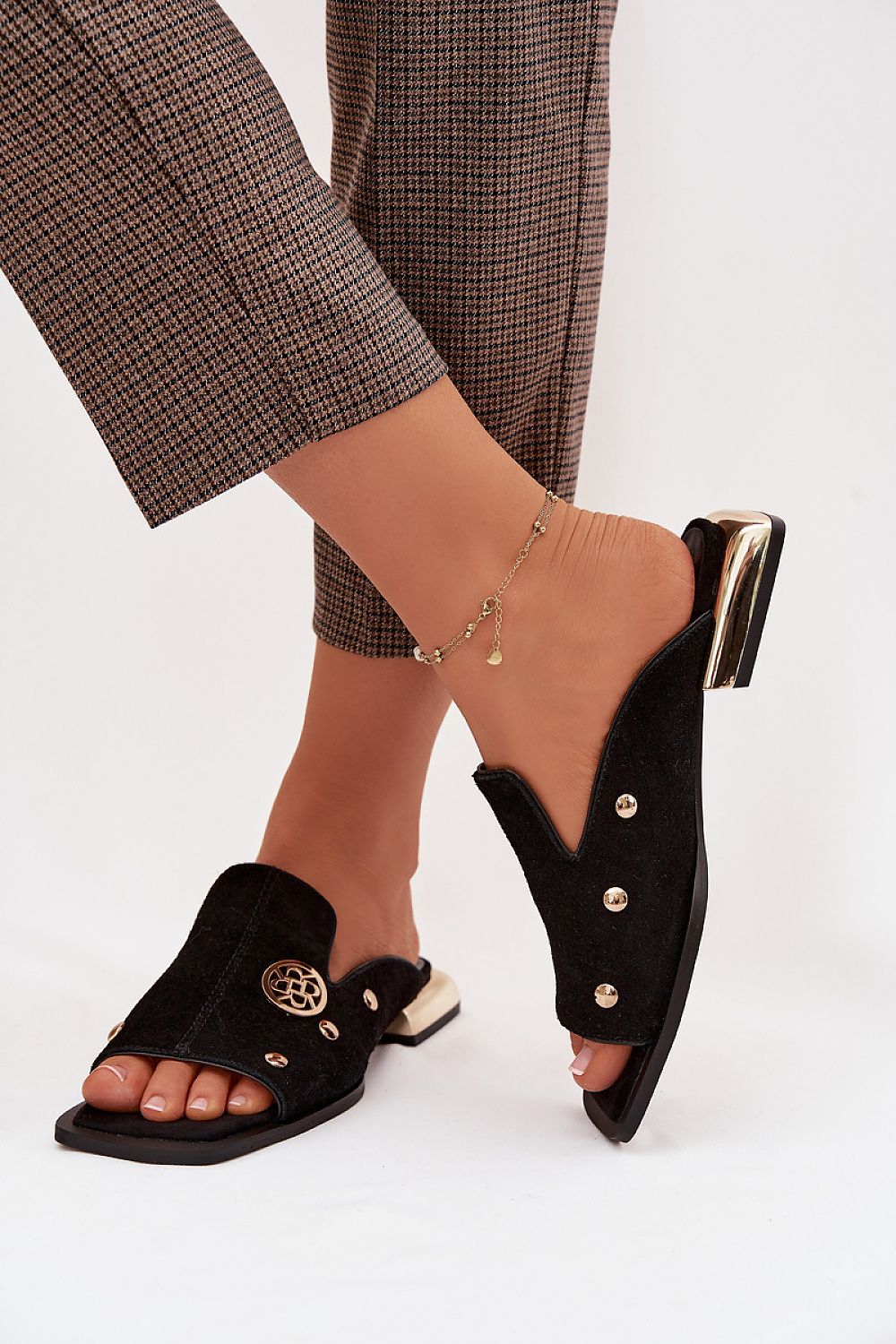  Şlapi model 225352 Step in style 