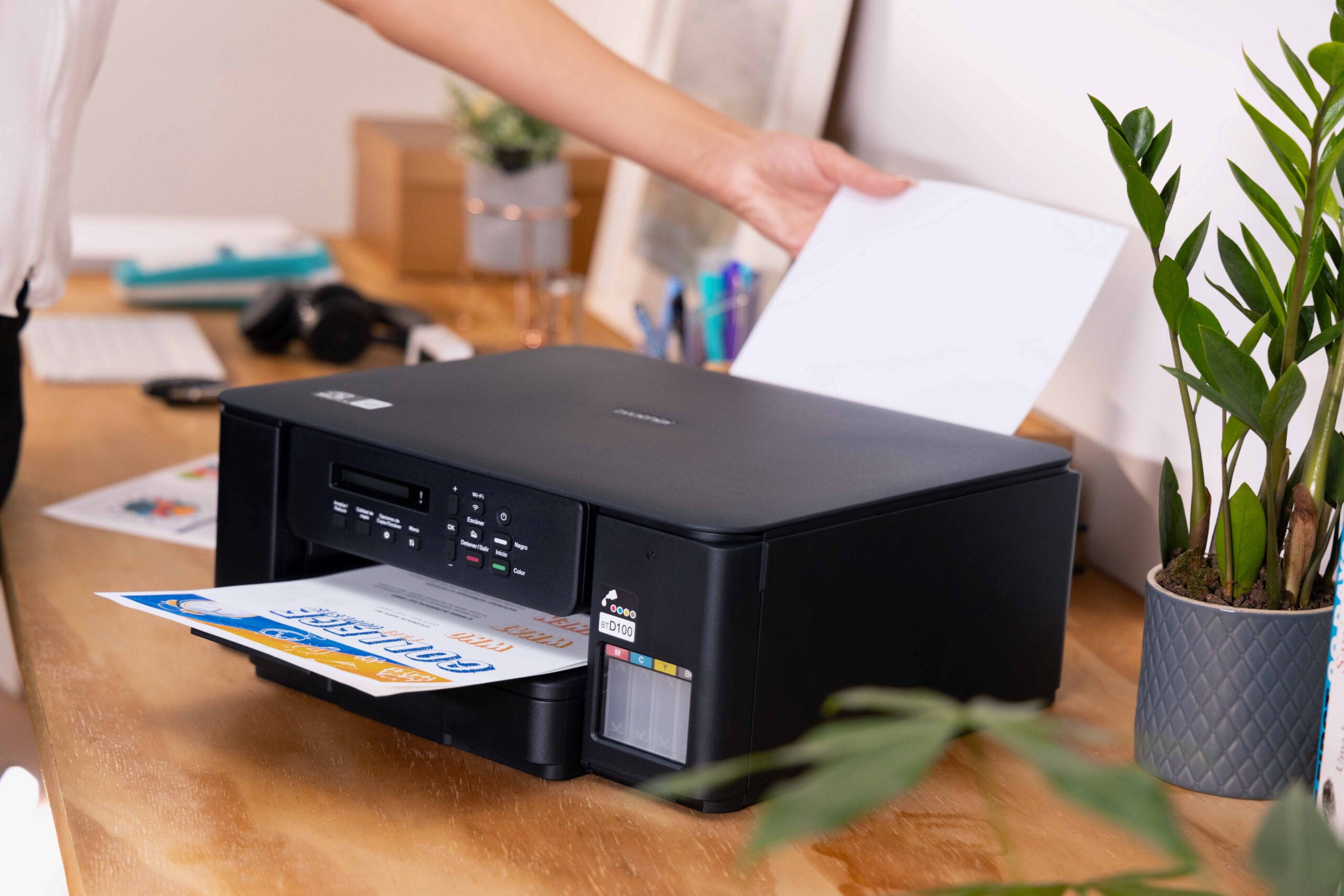 Multifunctional Inkjet CISS Color brother DCP-T530DW, A4, Functii: Impr.|Scan.|Cop., Viteza de Printare Monocrom: 16ppm, Viteza de printare color: 9ppm, Conectivitate:USB|WIFI, Duplex:Da, ADF:Nu(incl.TV 11lei) "DCPT530DWYJ1"