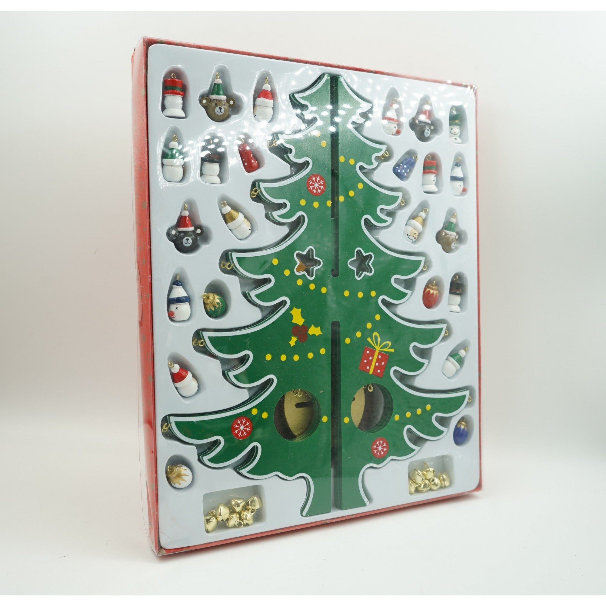 Decoratiune Craciun, Brad, Verde/Alb, 15 cavitati cu ornamente, 25.5 cm x 33 cm, Lemn