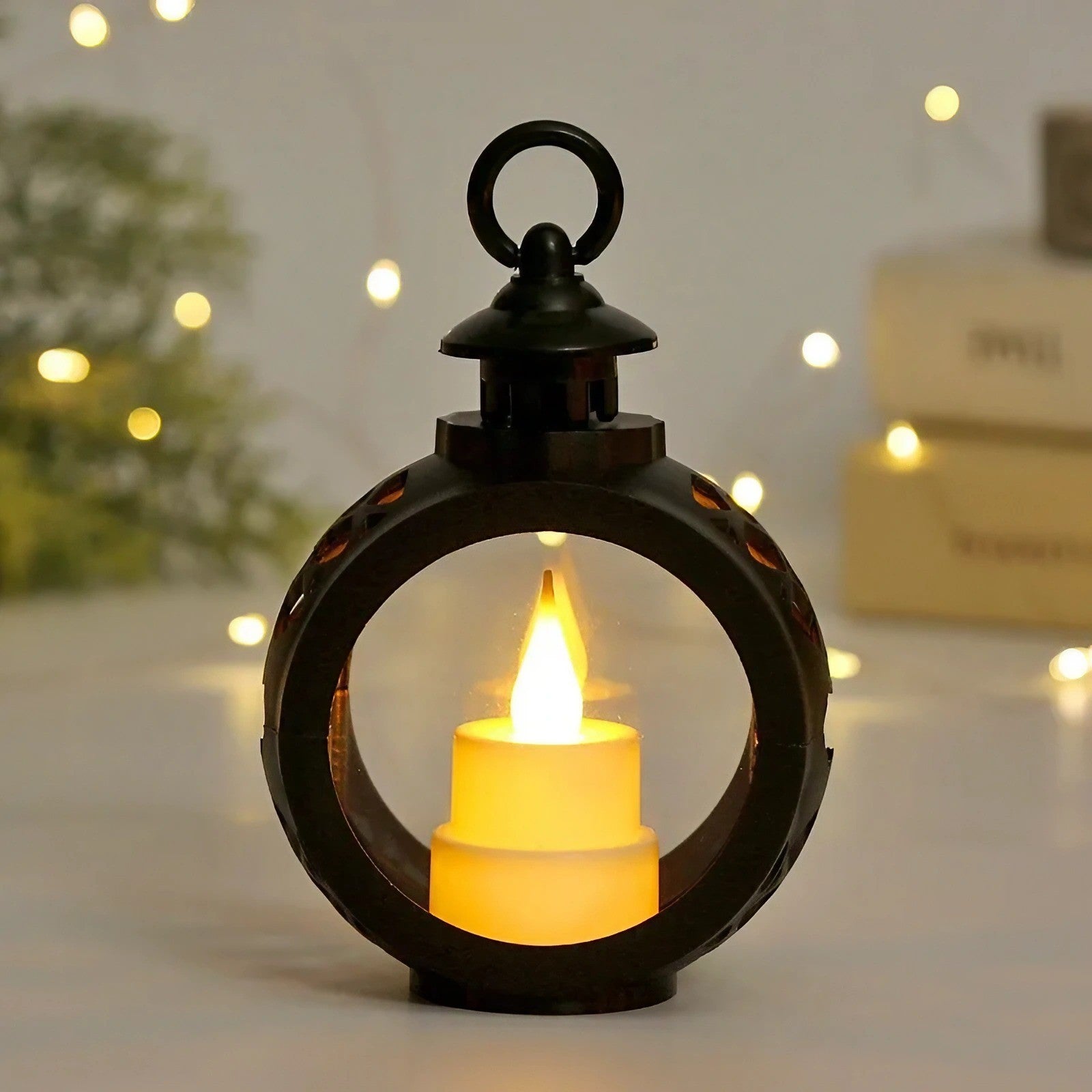 Decoratiune Craciun tip Felinare cu baterii, 13.5 x 9 cm,Lumanare cu lumina alb cald fara geam,baterii incluse,Negru