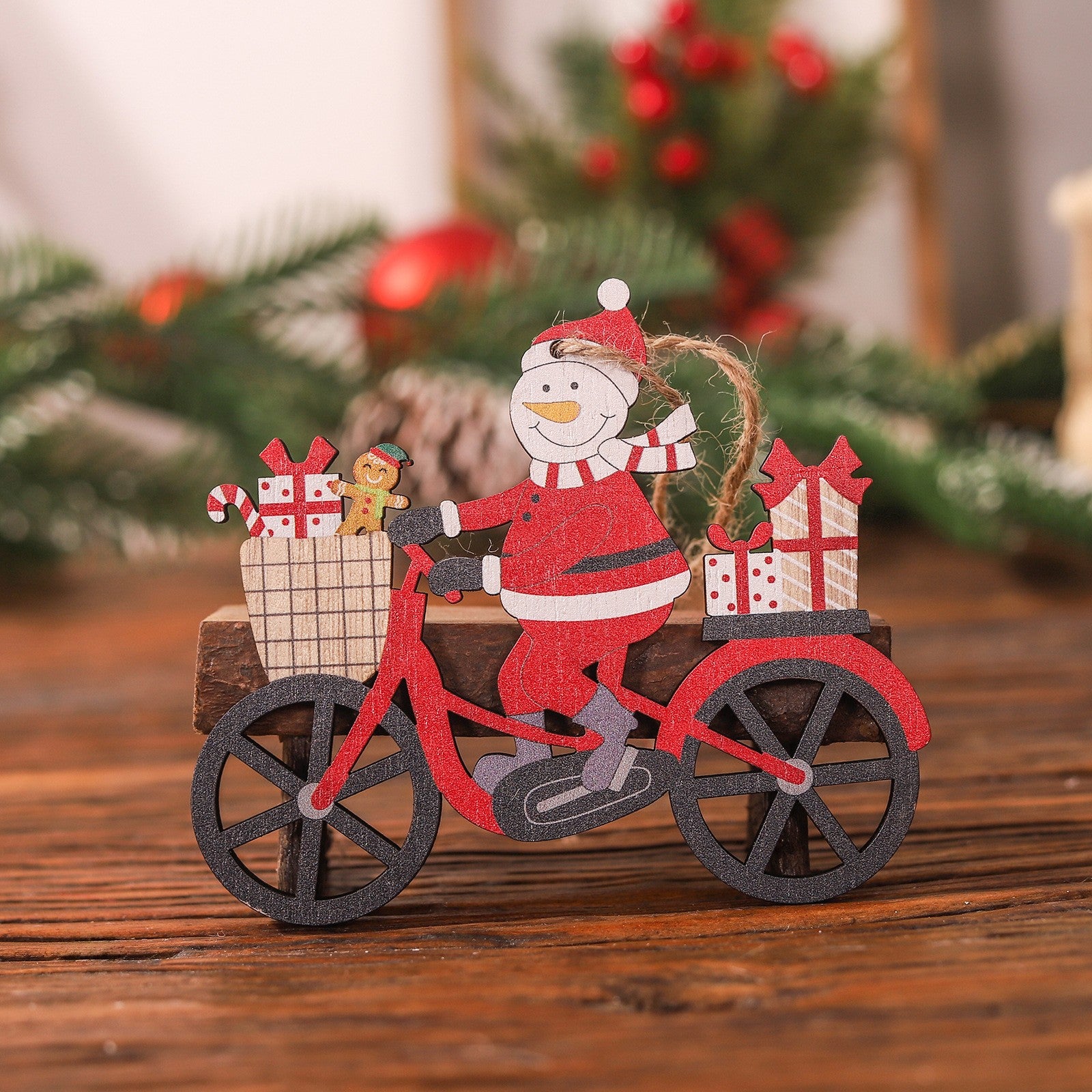 Decoratiune de Craciun din Lemn, cu Snur pentru Agatare in Brad, Model Om de Zapada pe Bicicleta, 10.3x11.5x0.5 cm, Multicolor