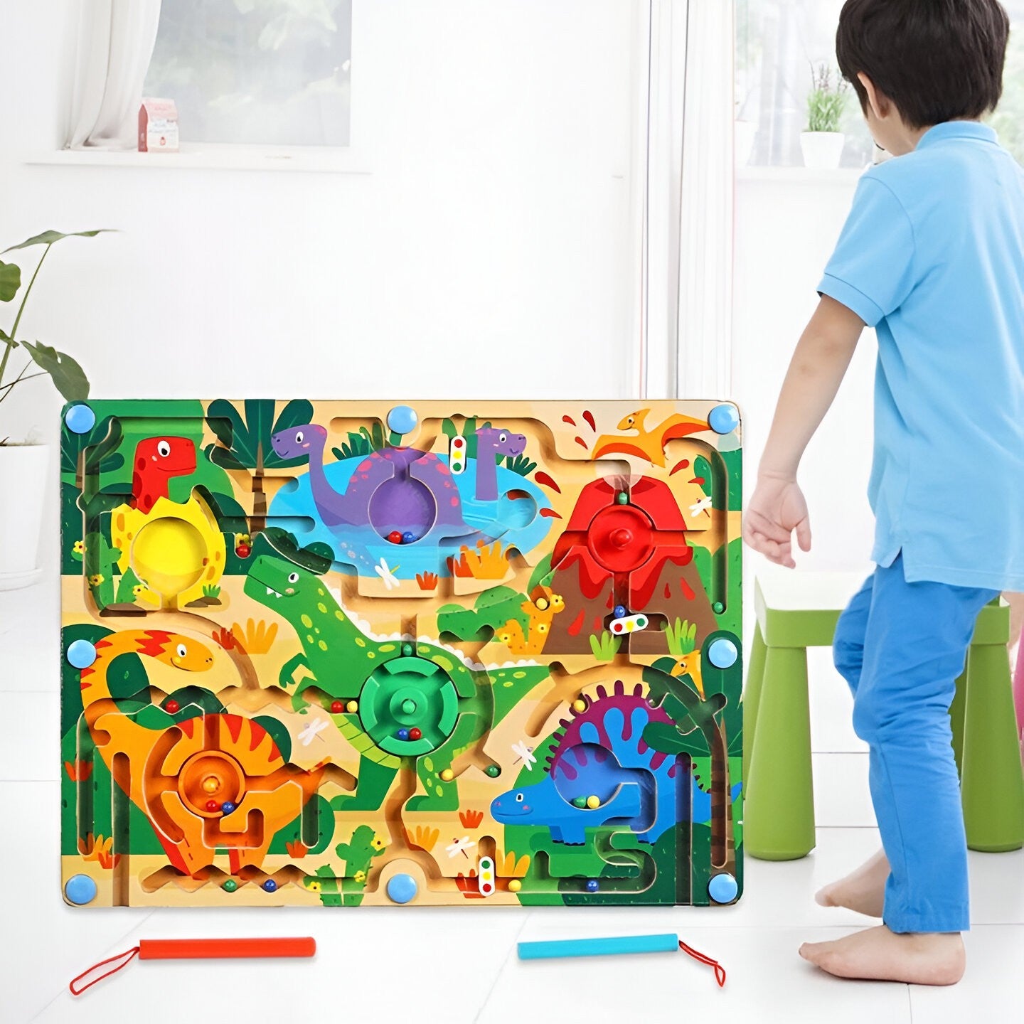 Joc Montessori de Sortare Culori, Creion Magnetic, Tip Labirint Ilustrat, din Lemn, Model Dinozauri, 39x29x1.5 cm