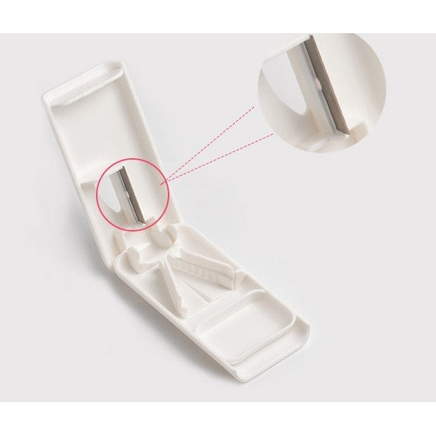 Dispozitiv taiere si depozitare medicamente, Bej, Plastic, 8 x 4 x 1.8 cm
