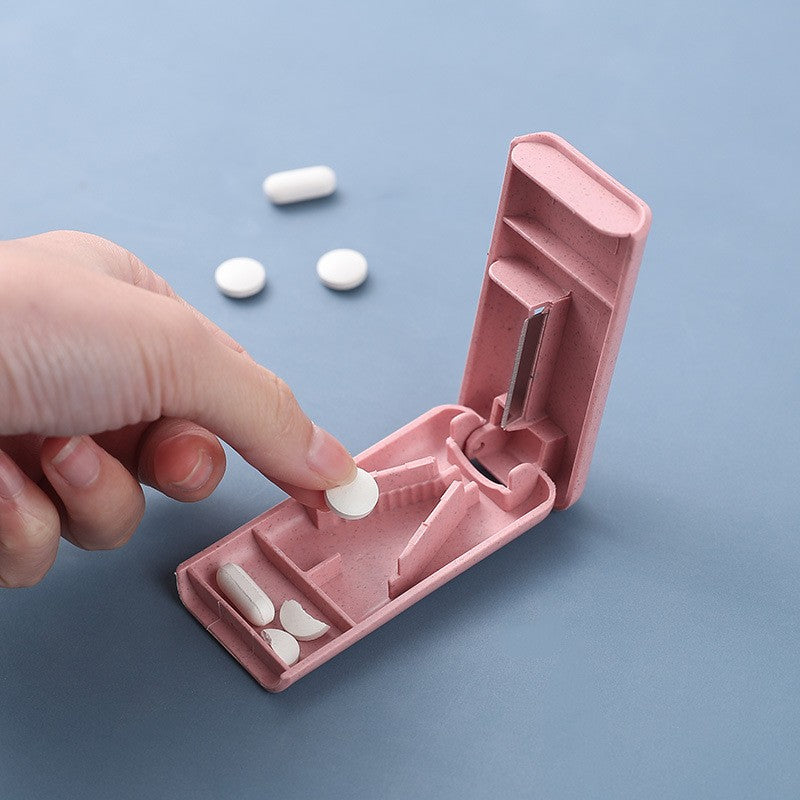Dispozitiv taiere si depozitare medicamente, Roz, Plastic, 8 x 4 x 1.8 cm